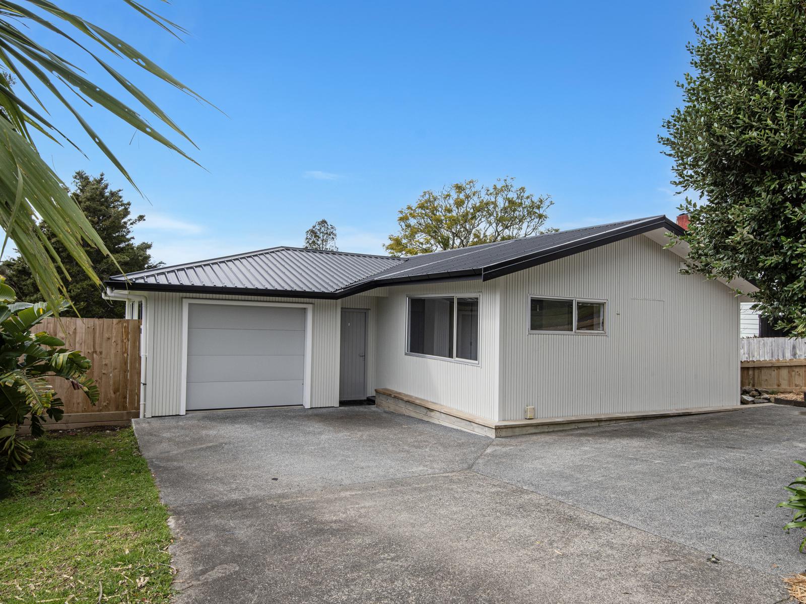 60 King Street, Hikurangi