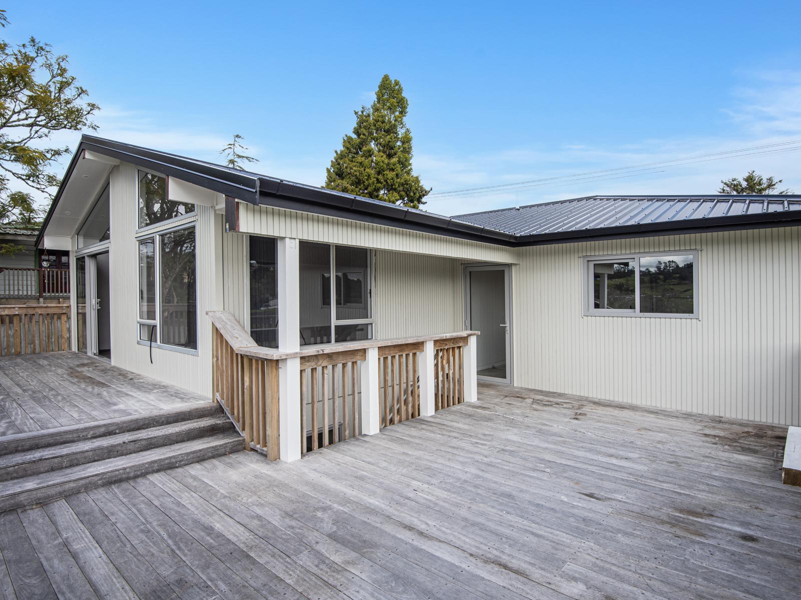 60 King Street, Hikurangi