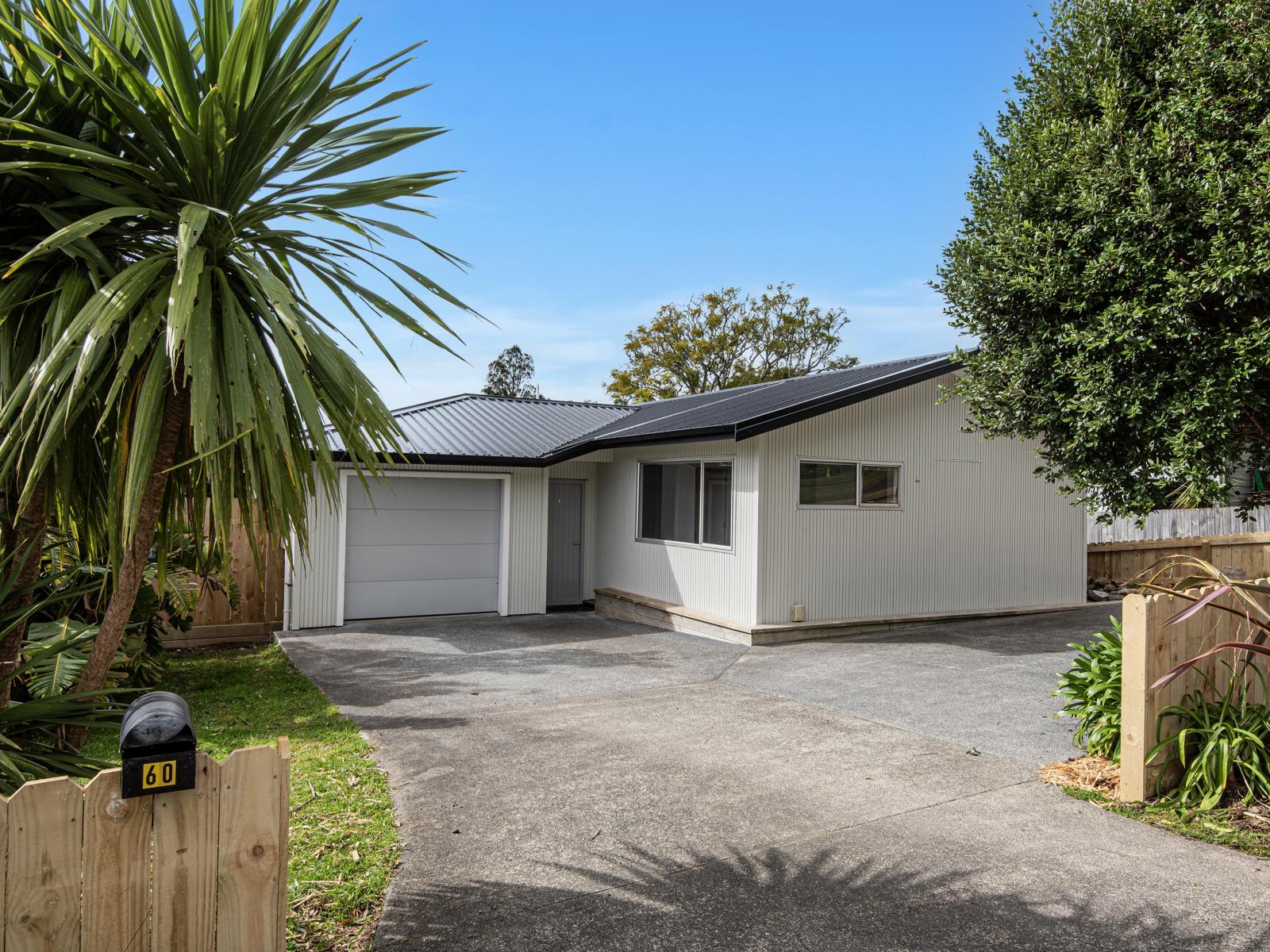 60 King Street, Hikurangi