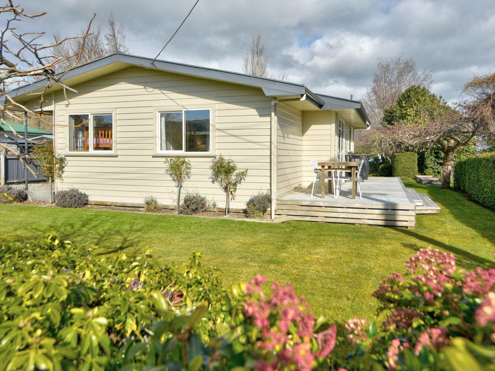 42 Newburn Street, Waikaia