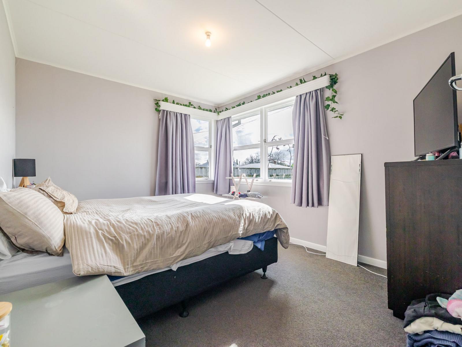 8 King Street, Pahiatua