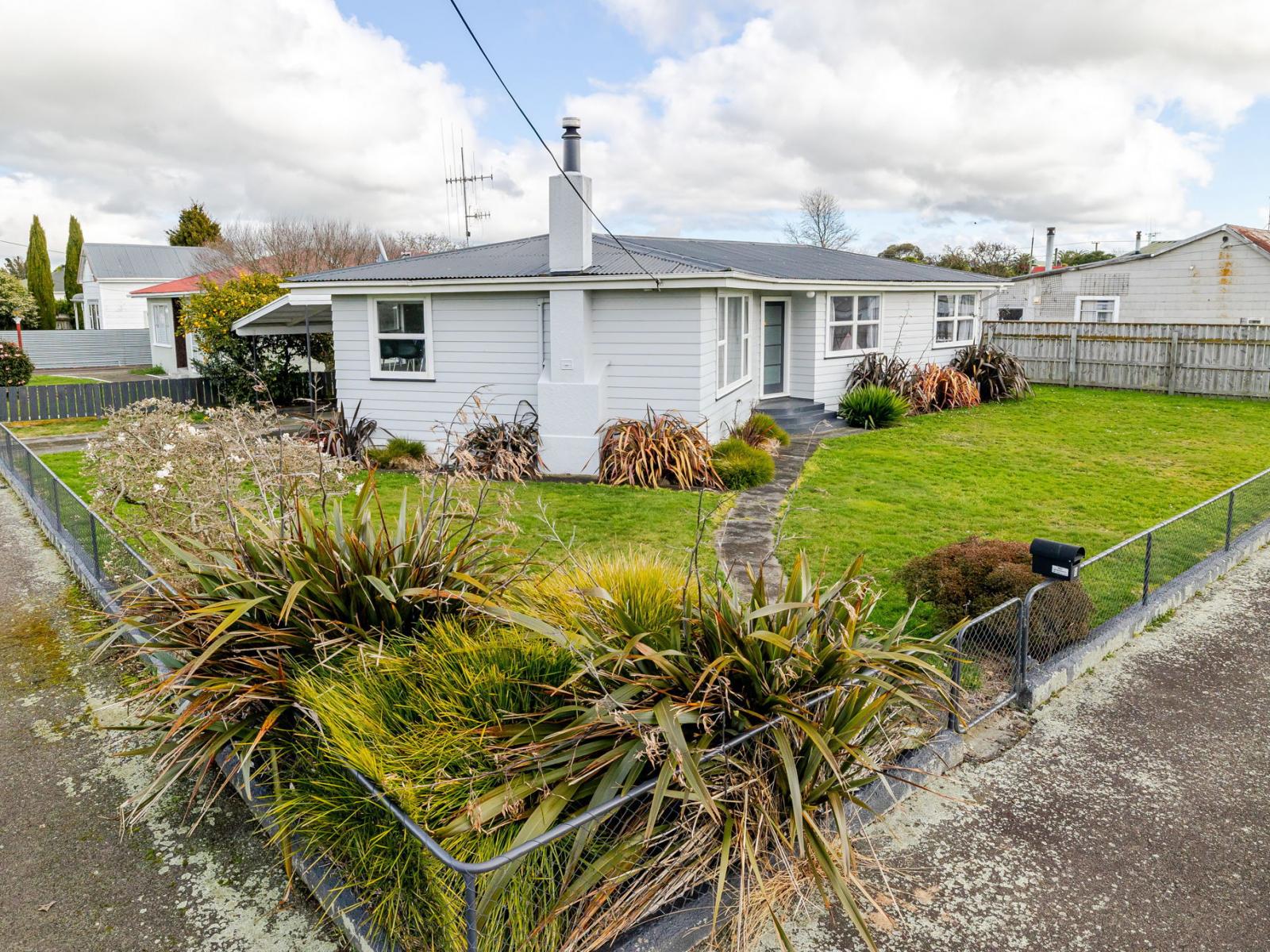 8 King Street, Pahiatua