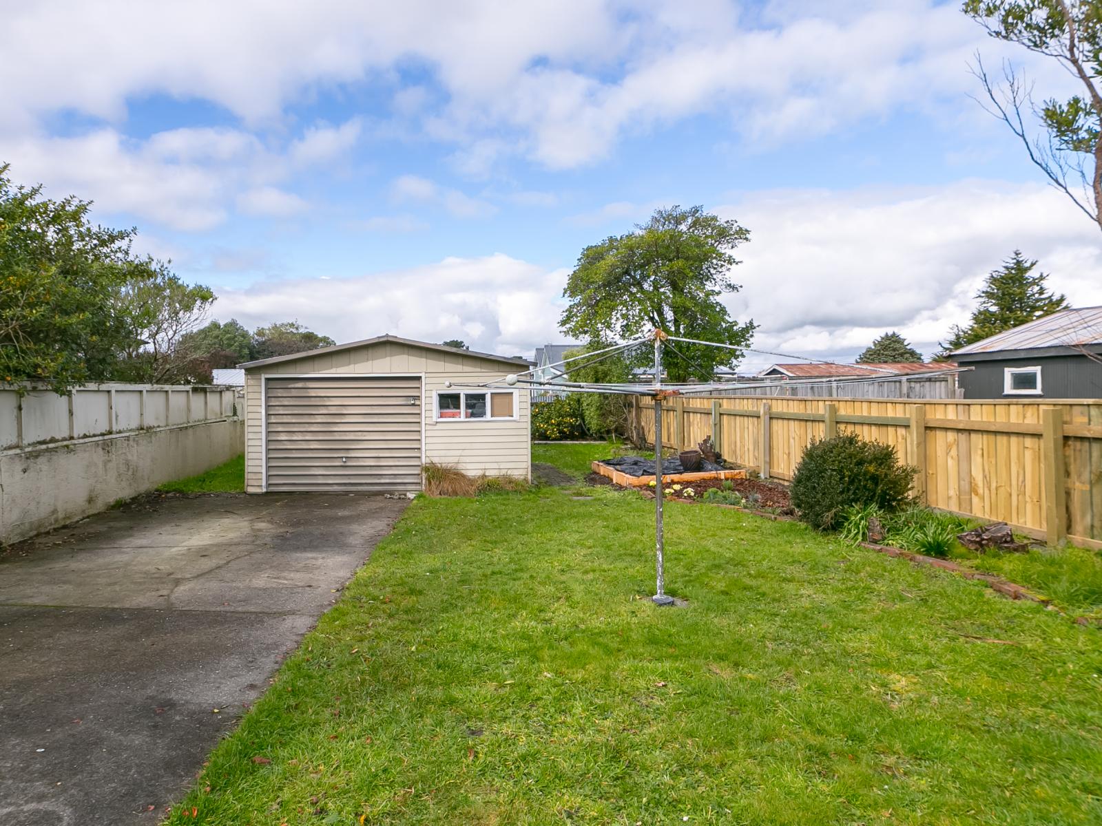 15 Waite Street, Featherston