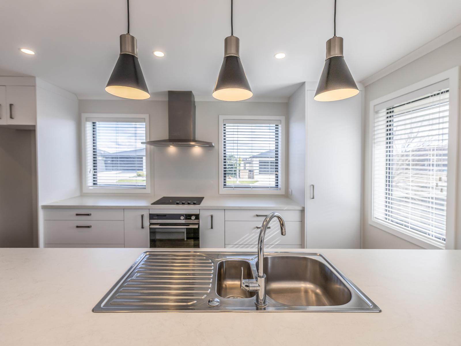 6 Corsica Court, Fitzherbert