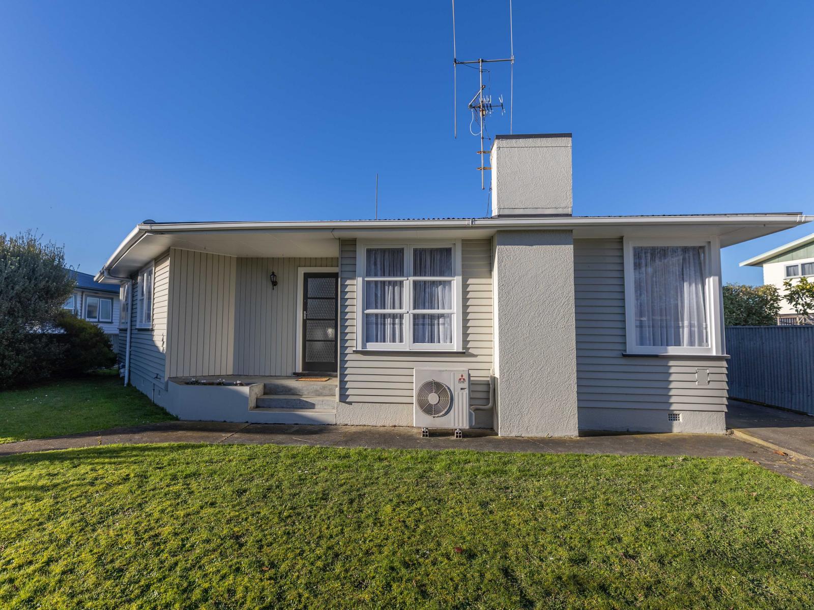 35 Aspiring Avenue, Milson