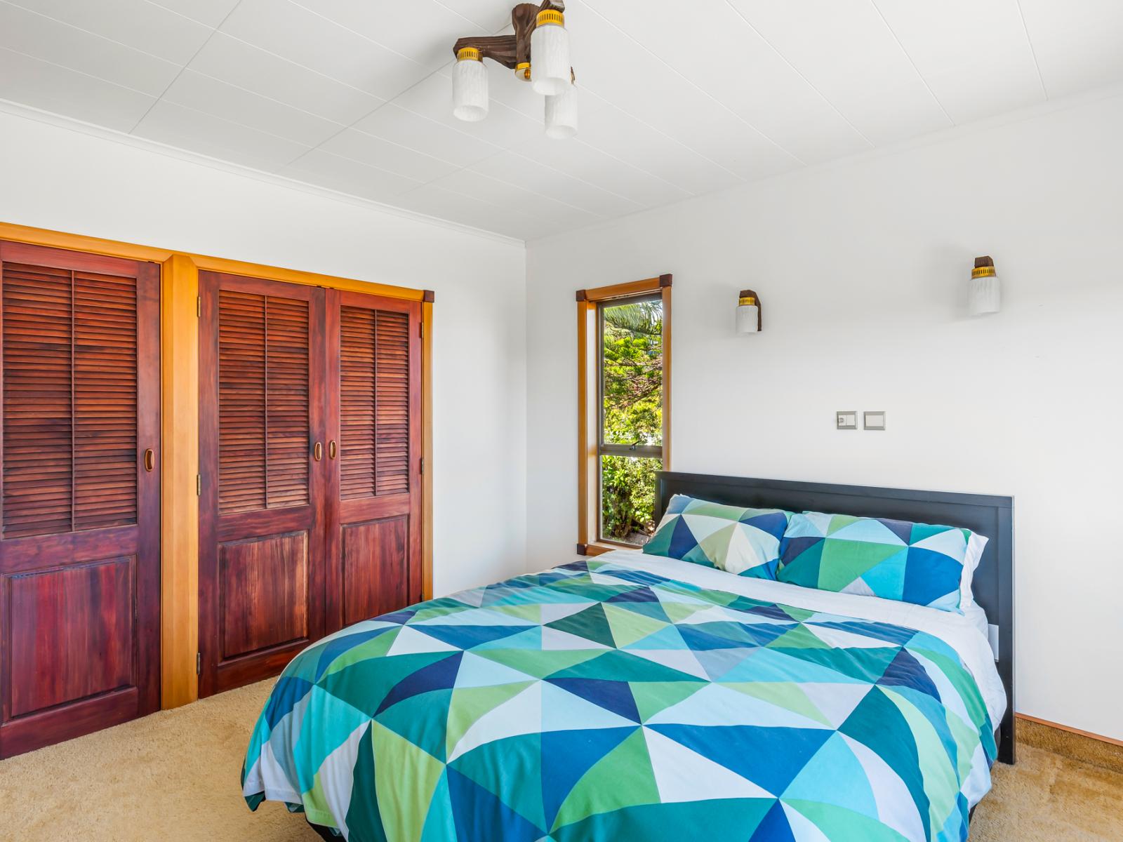 6 Toi Street, Otaki Beach