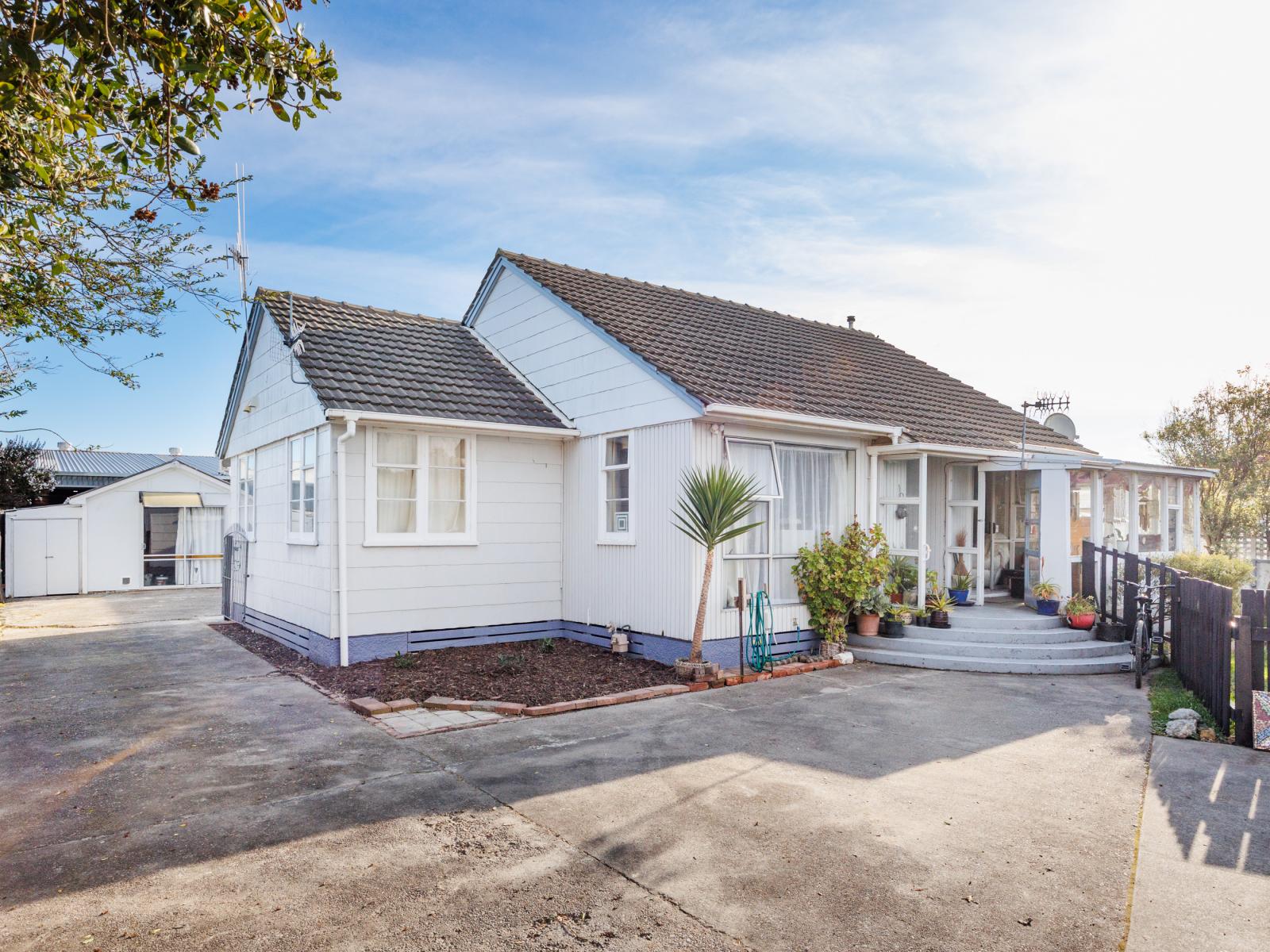 6 Thames Street, Roslyn
