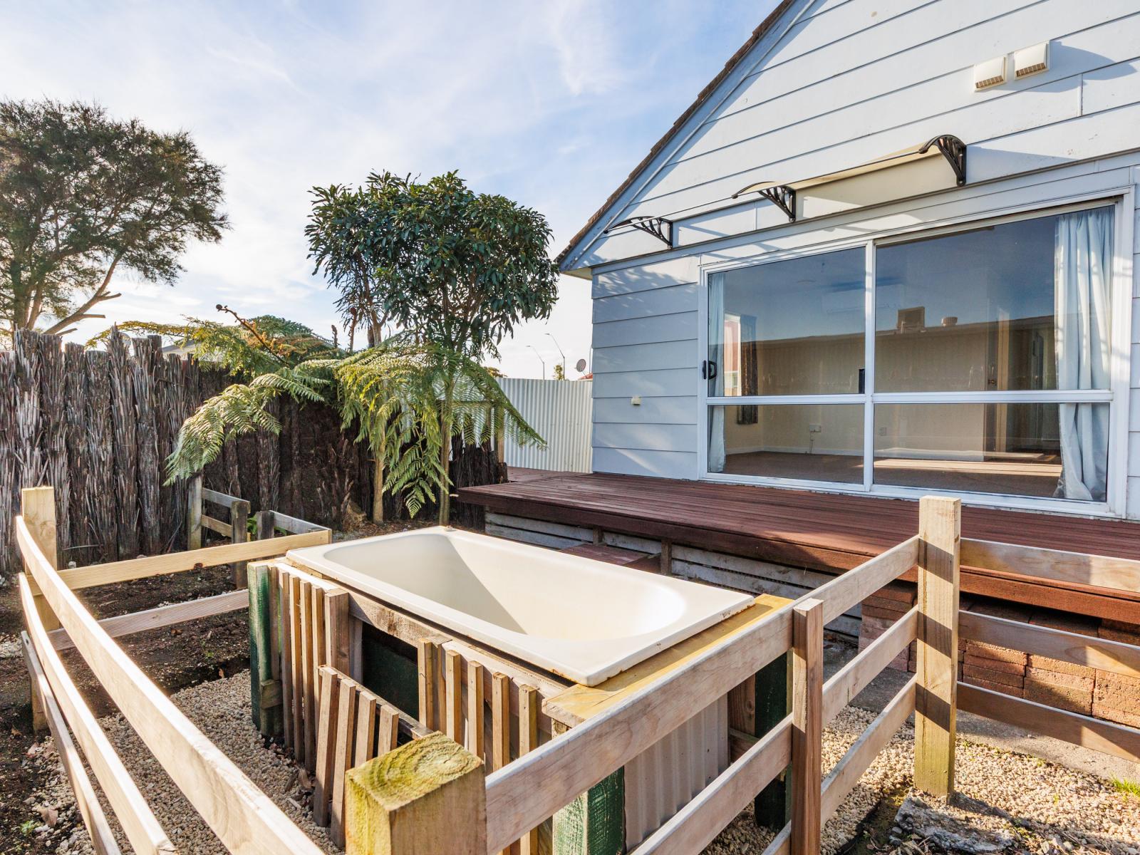 6 Thames Street, Roslyn