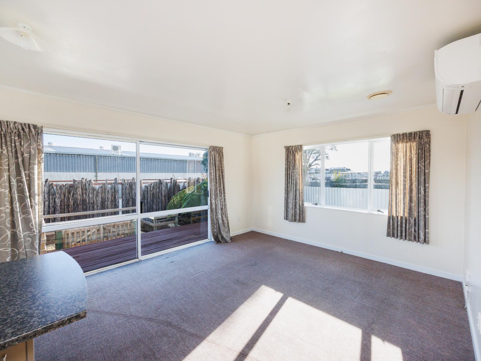 6 Thames Street, Roslyn