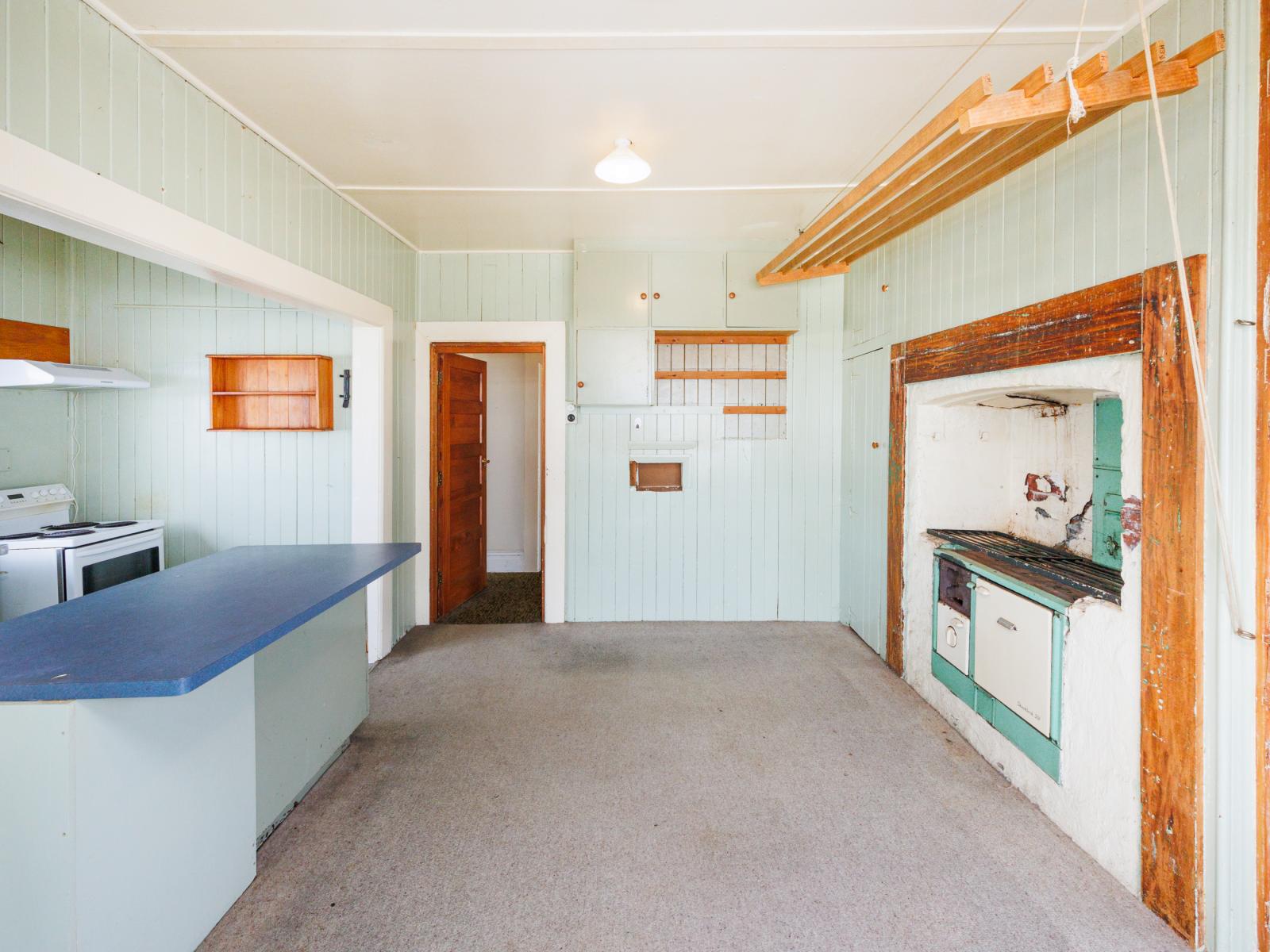 354 Botanical Road, West End