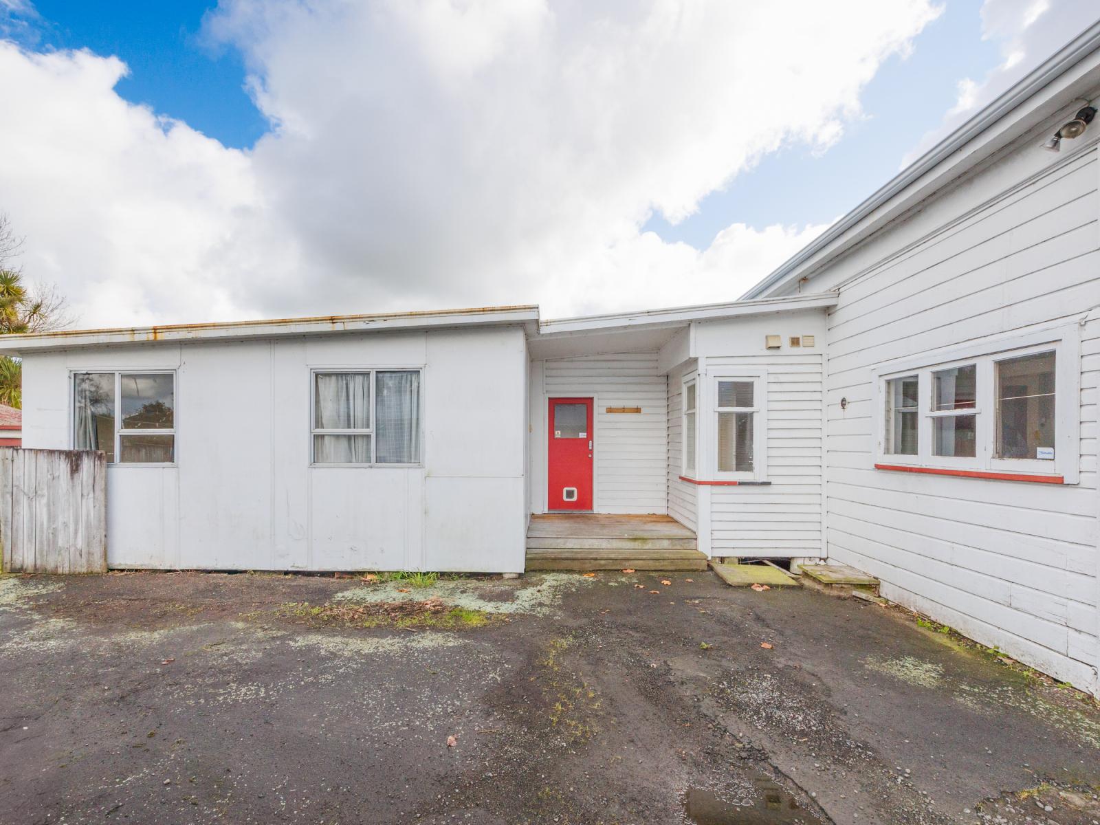354 Botanical Road, West End