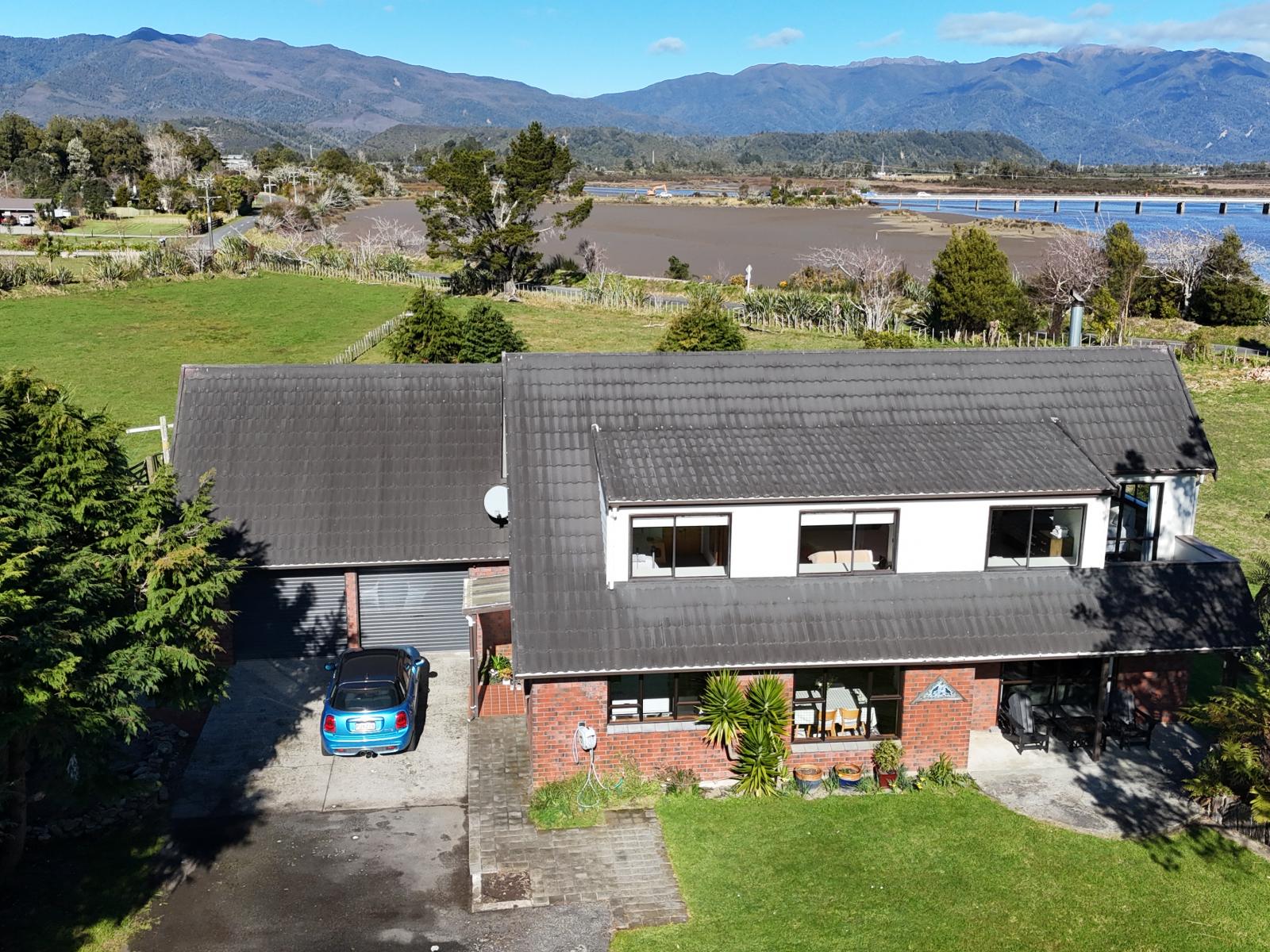 65 Snodgrass Road, Westport