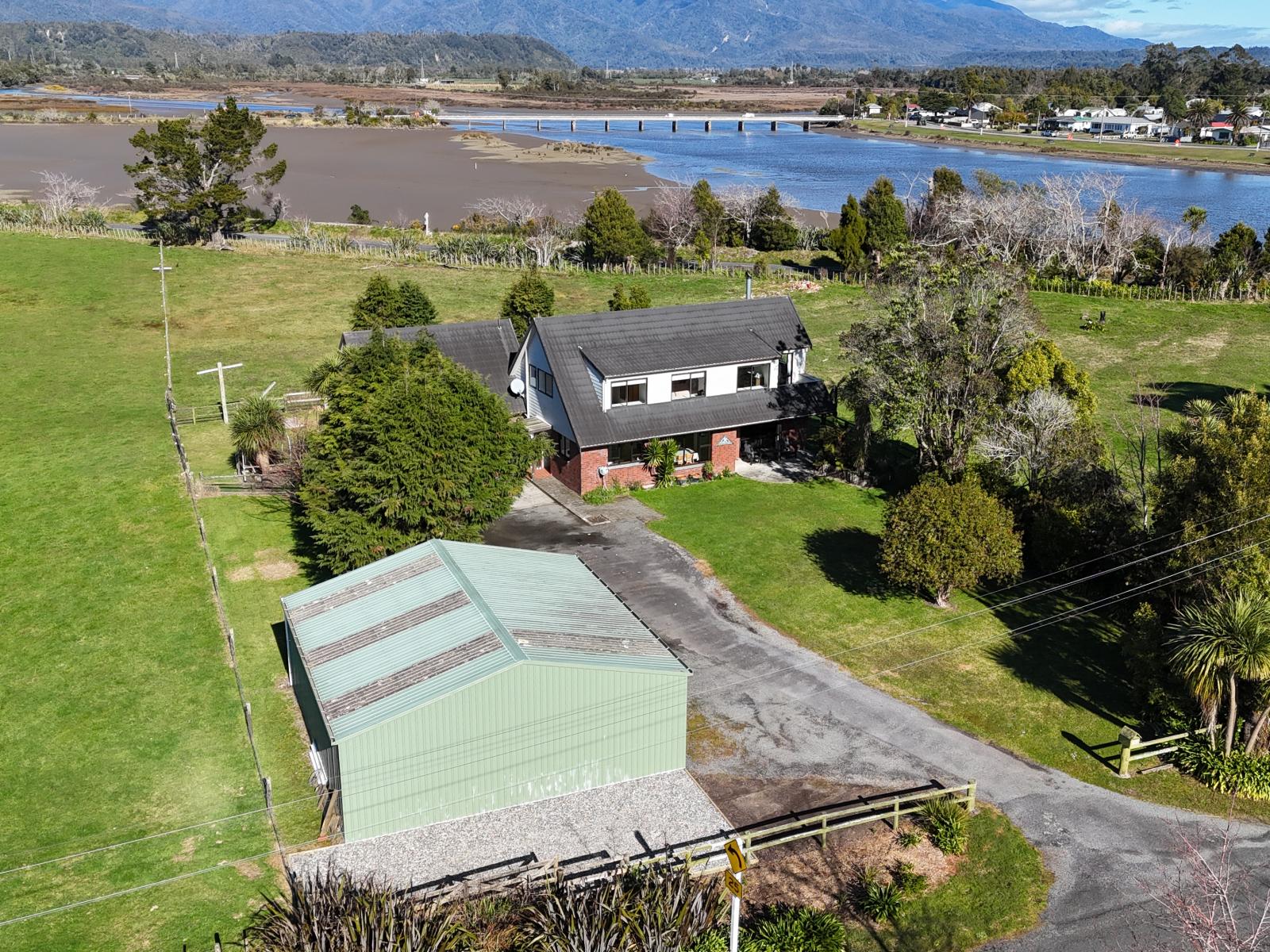 65 Snodgrass Road, Westport