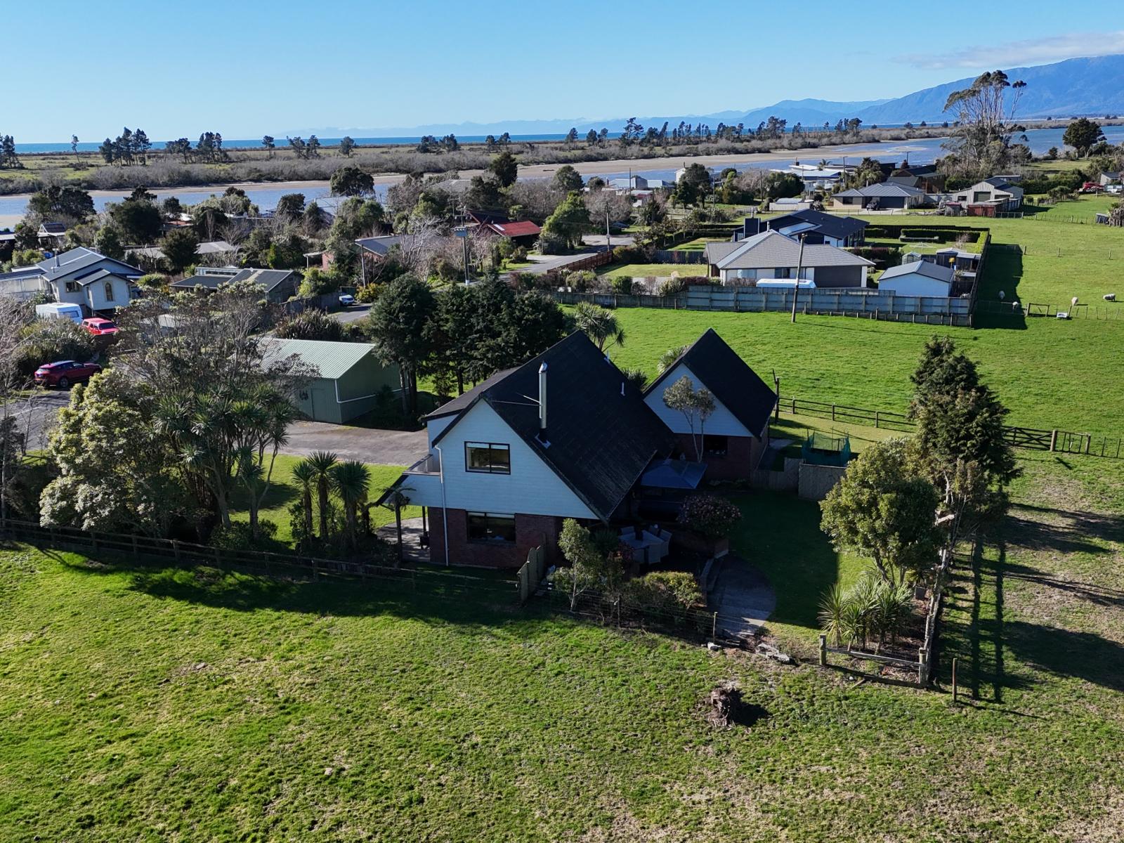 65 Snodgrass Road, Westport