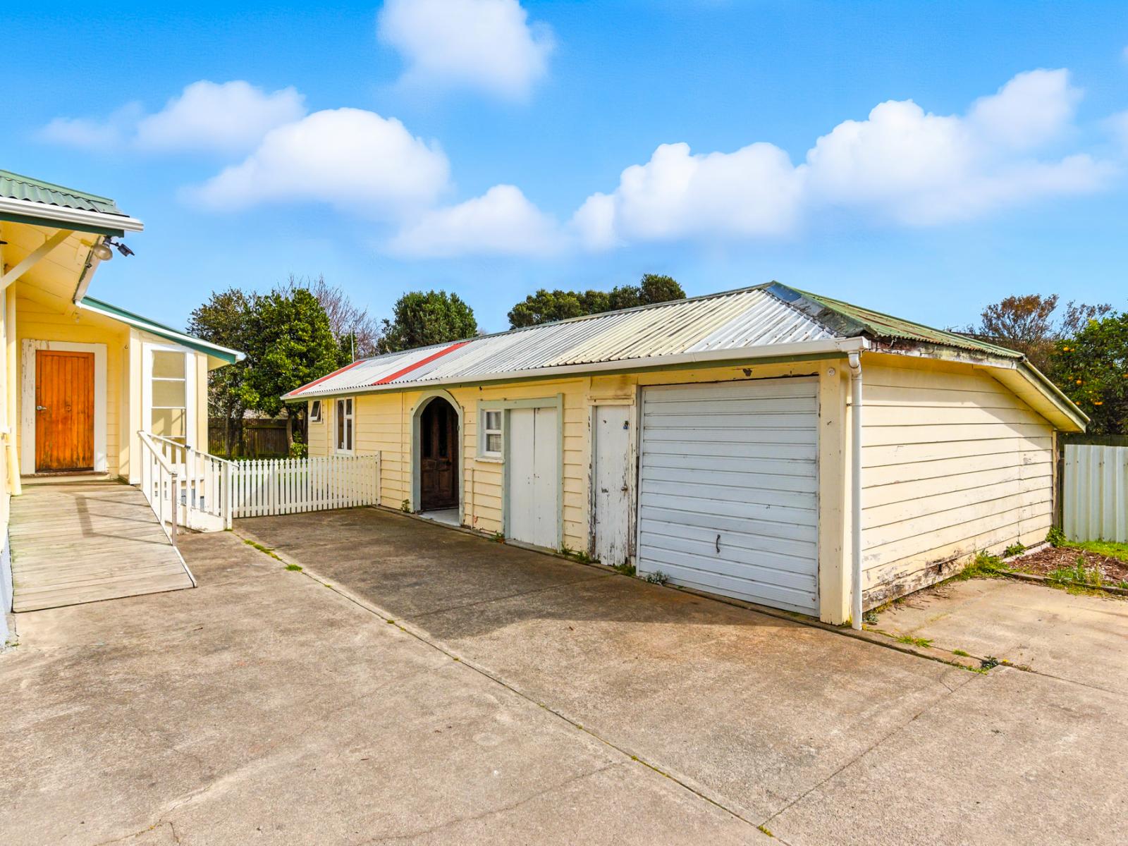 27A The Avenue, Levin