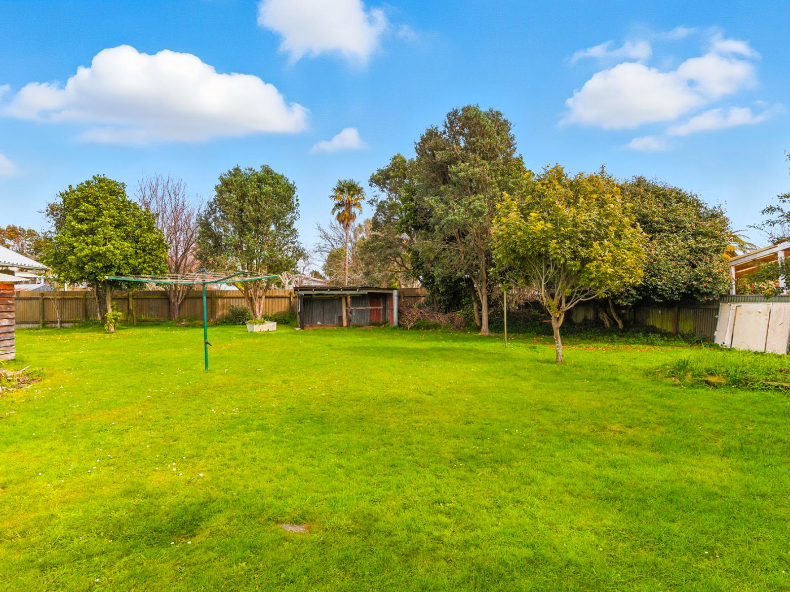 27A The Avenue, Levin
