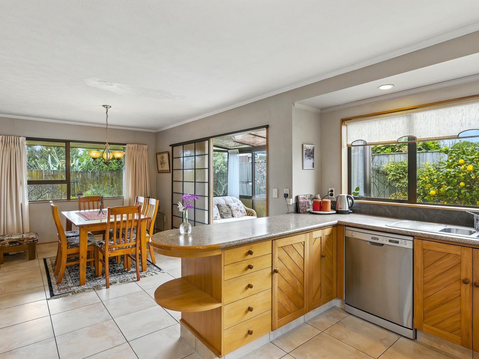 48 Kapiti Road, Paraparaumu
