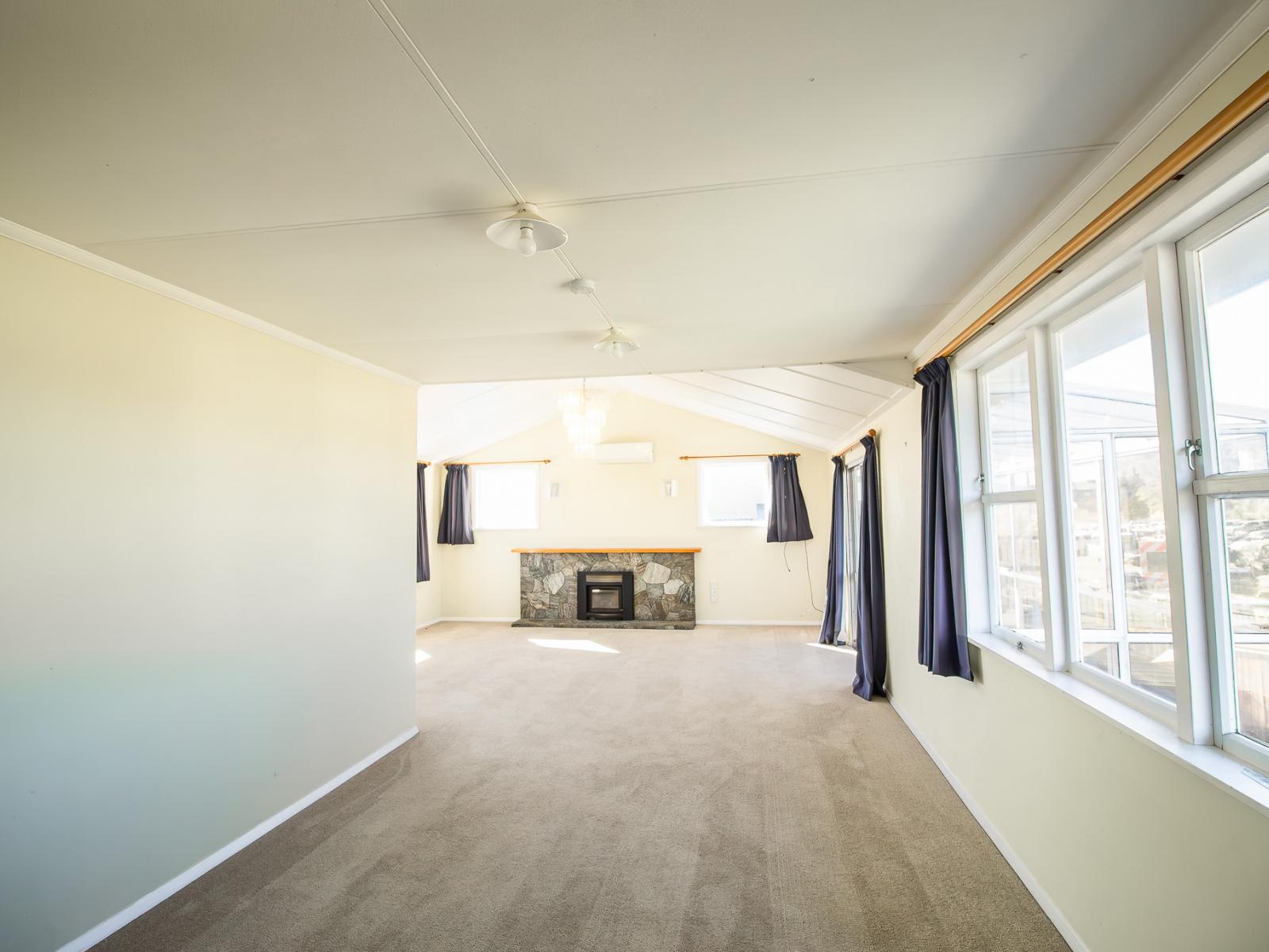 241 Vogel Street, Roslyn