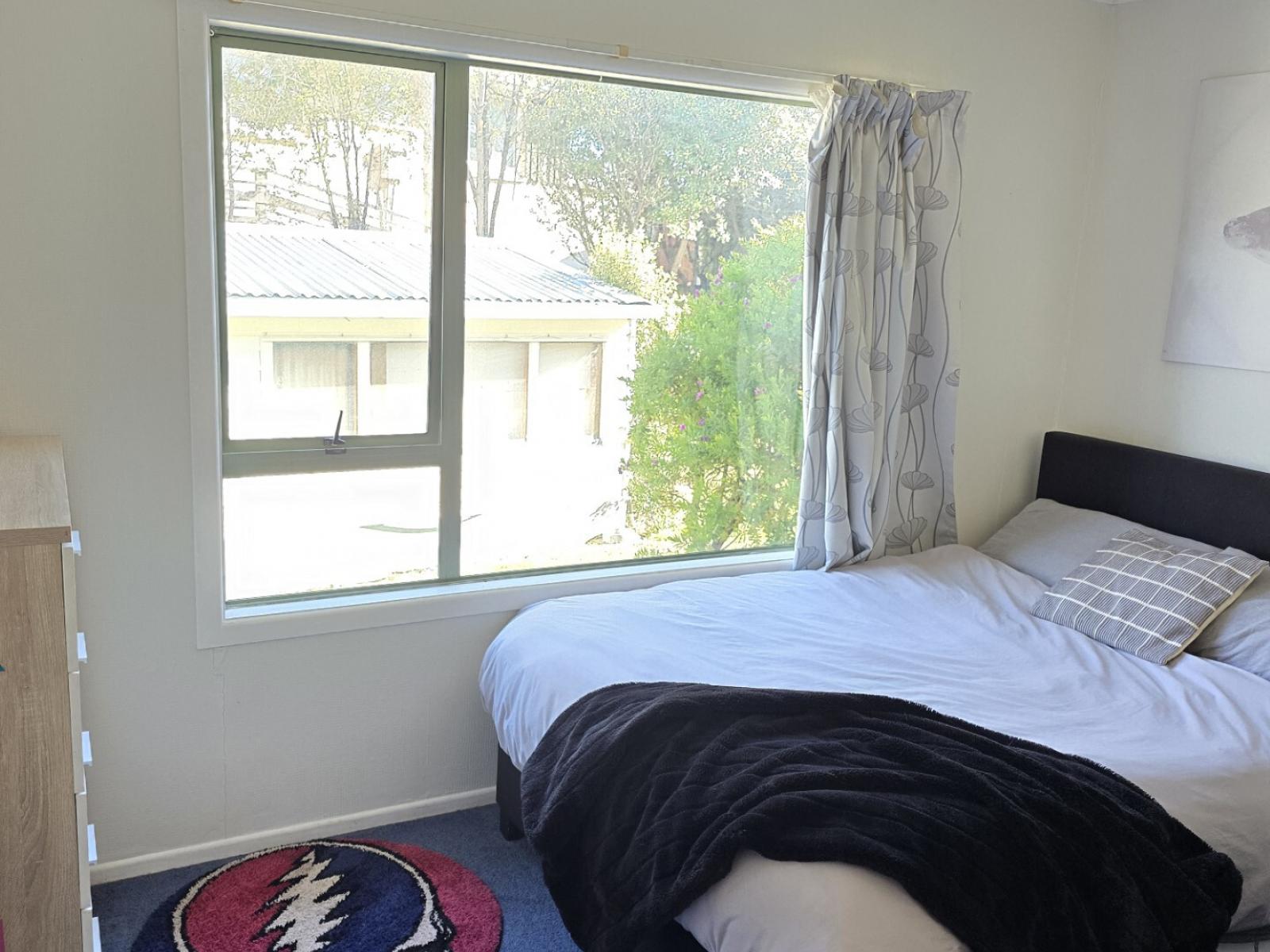 5 Parklane Place, Weston