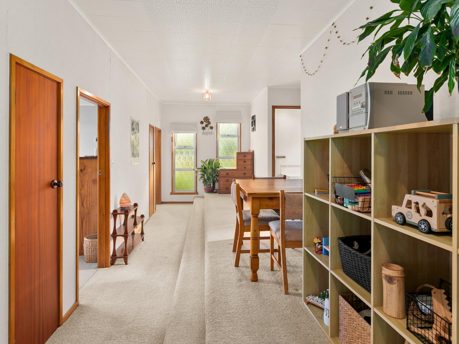 6 Domain Road, Waipawa