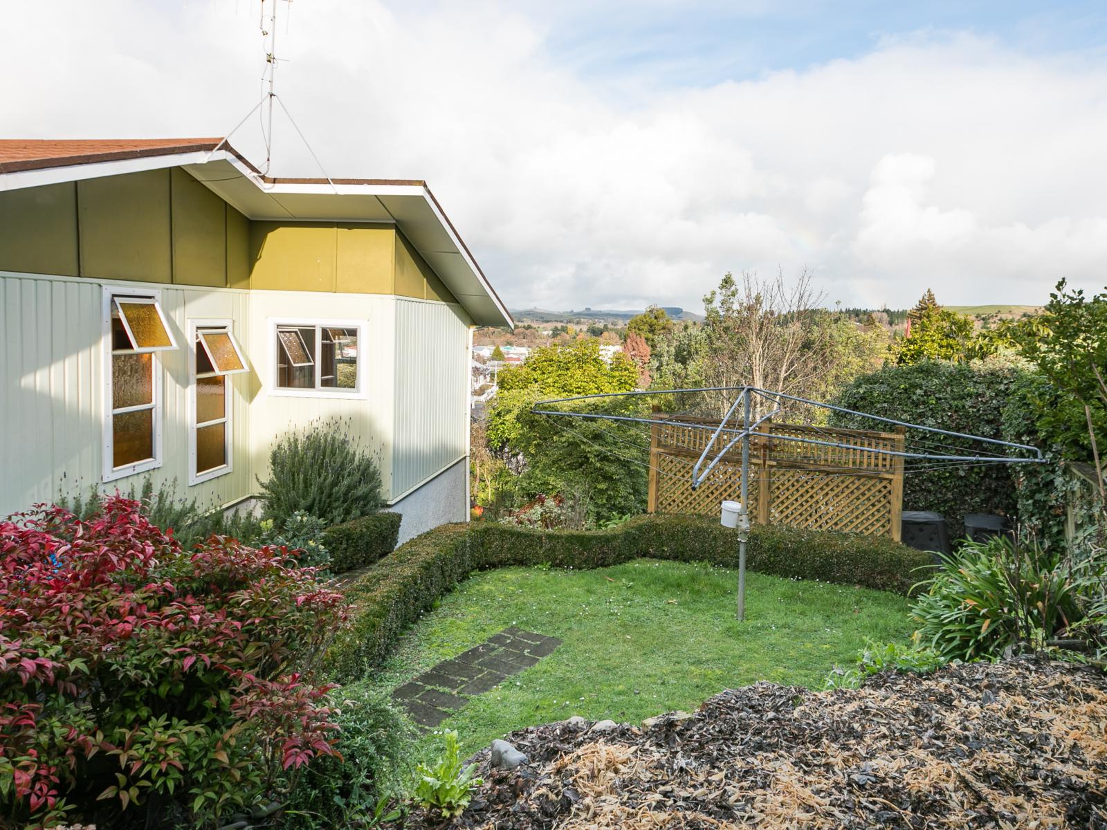 6 Domain Road, Waipawa