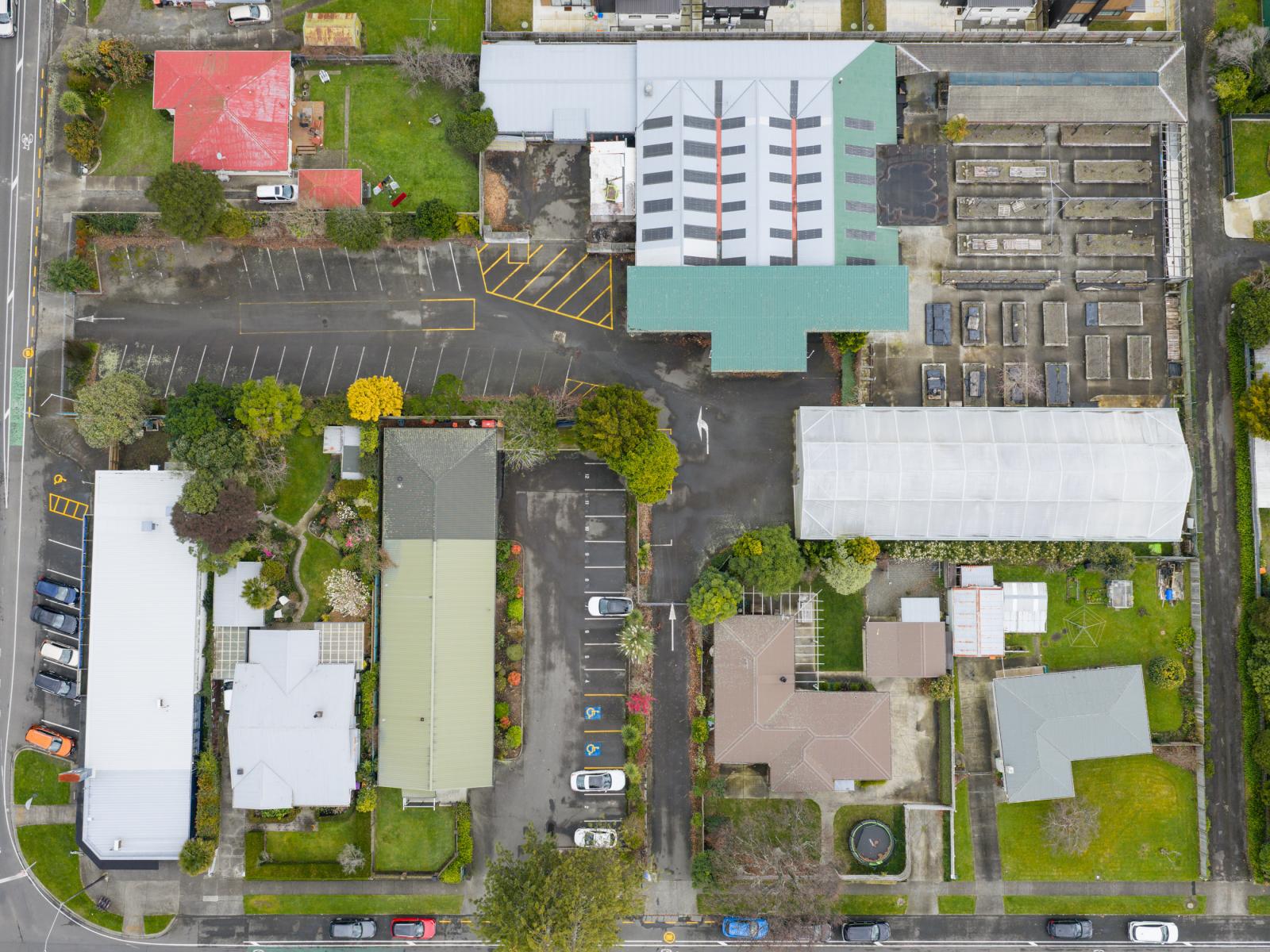 136 Cook Street, West End