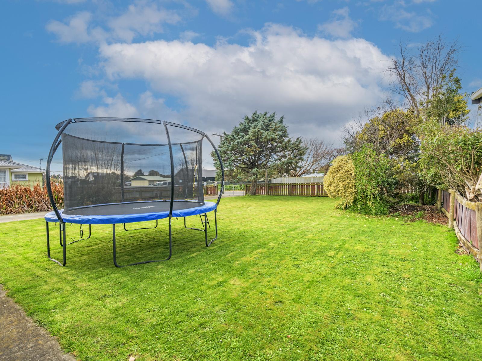 80 Hedges Street, Sanson