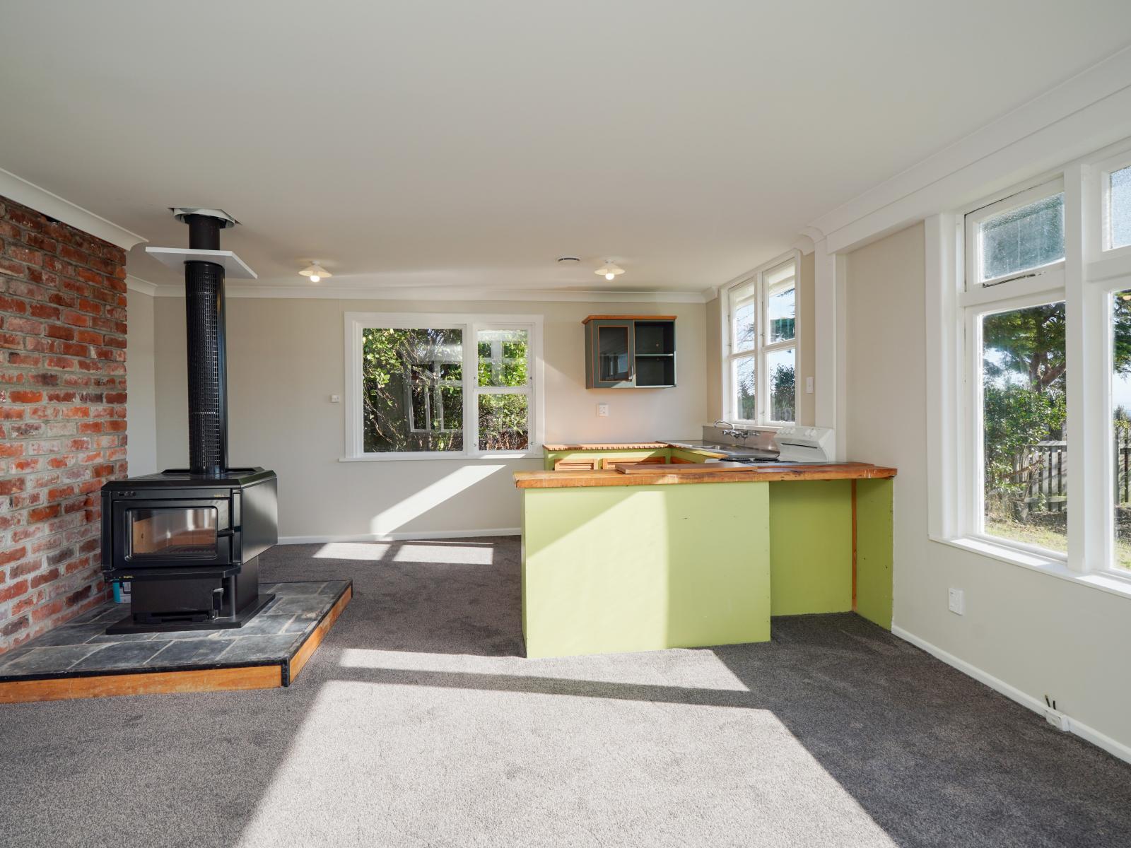 20 and 24 Whalers Crescent, Omaui