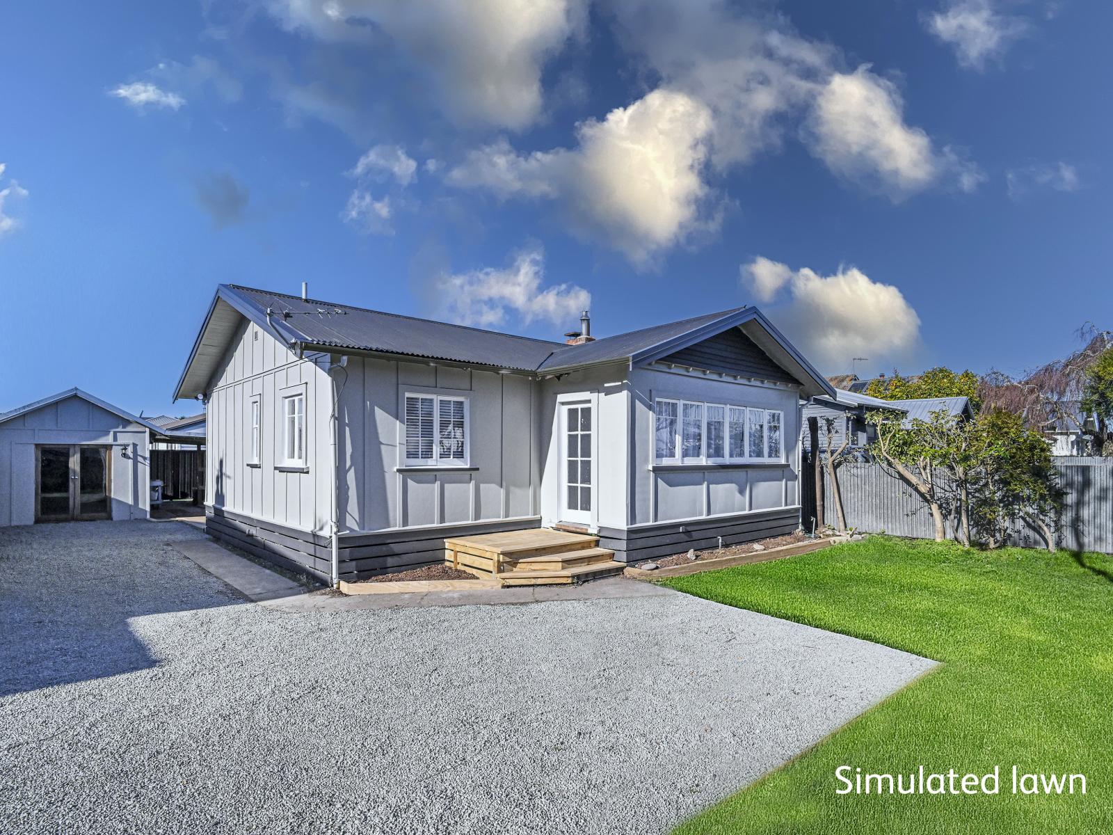 709 Queen Street West, St Leonards