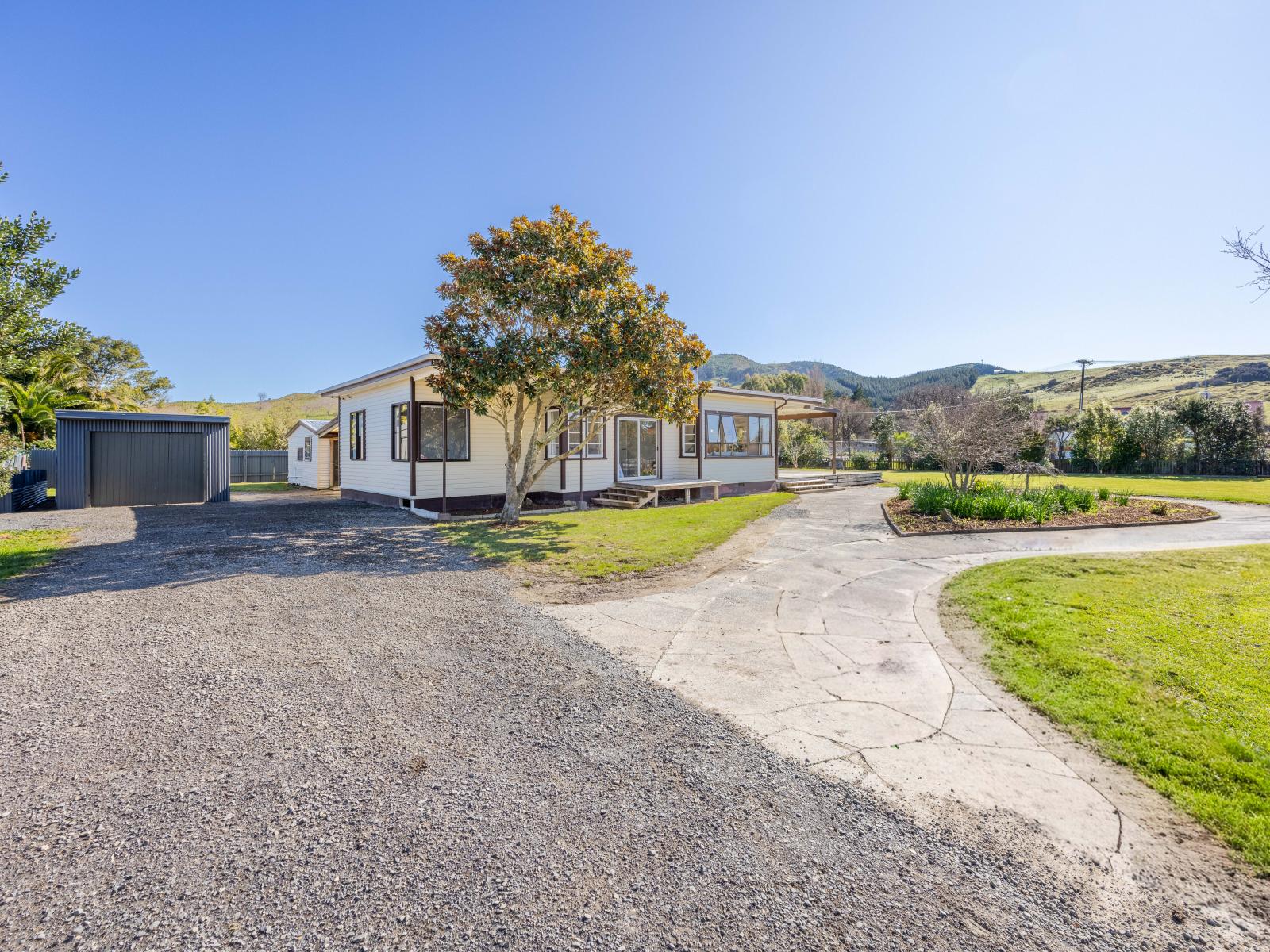 10 Keppel Street, Porangahau
