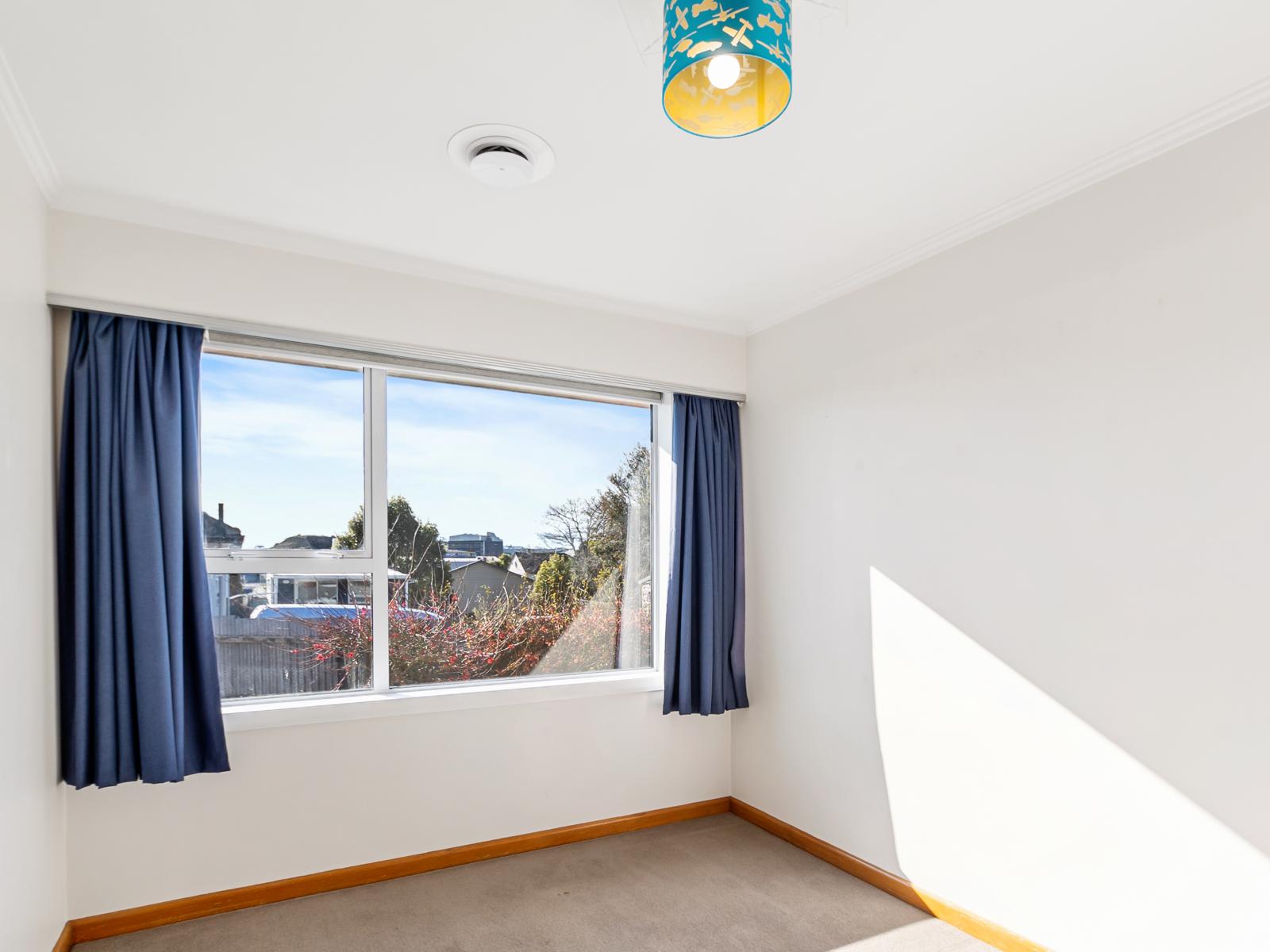 20 Grants Road, Marchwiel