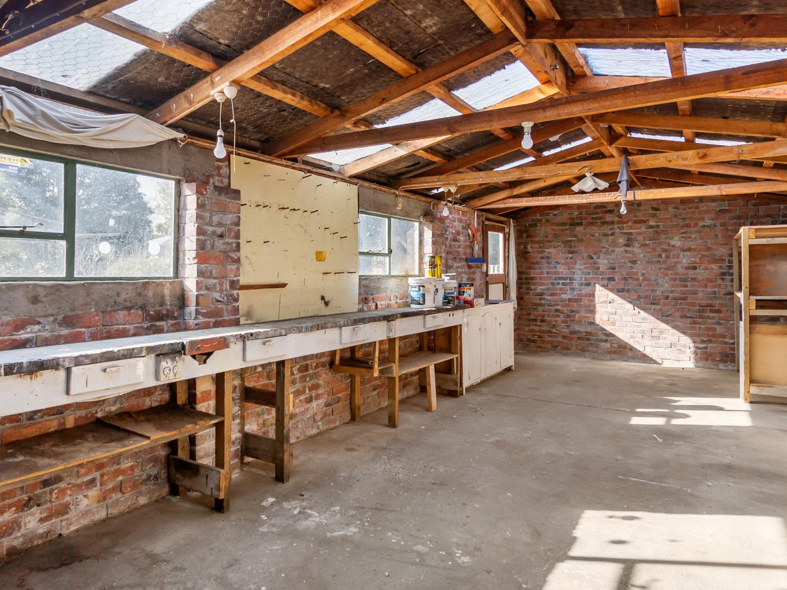 20 Grants Road, Marchwiel