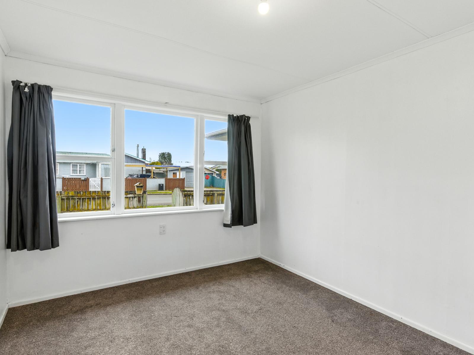 2 Collingwood Street, Levin