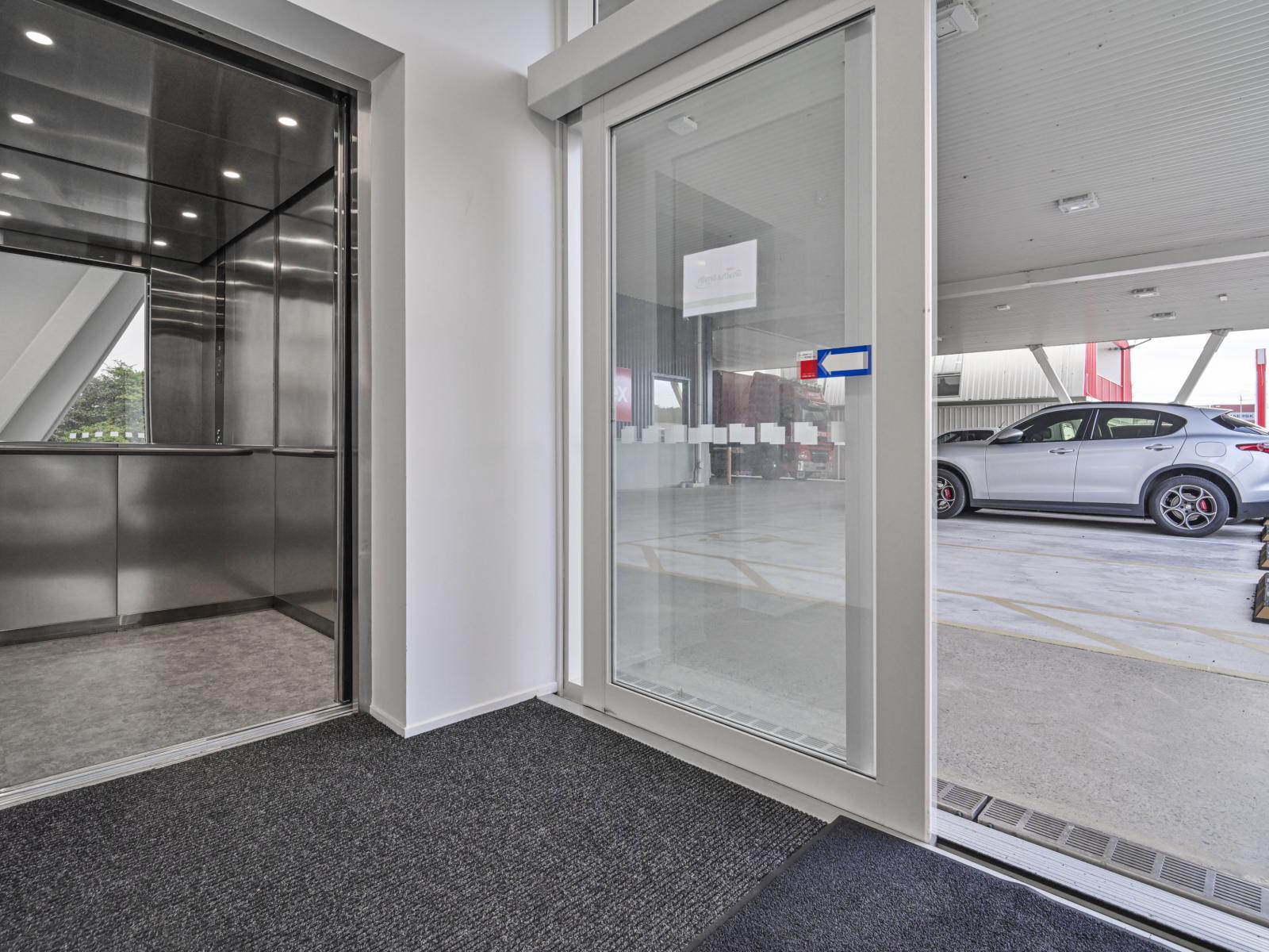 105 Ford Road, Onekawa