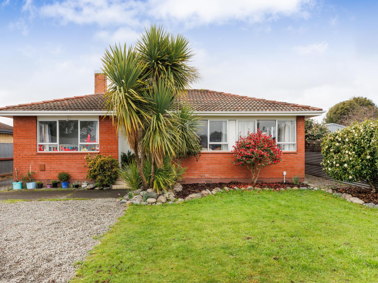 2 and 2B Rutland Place, Milson