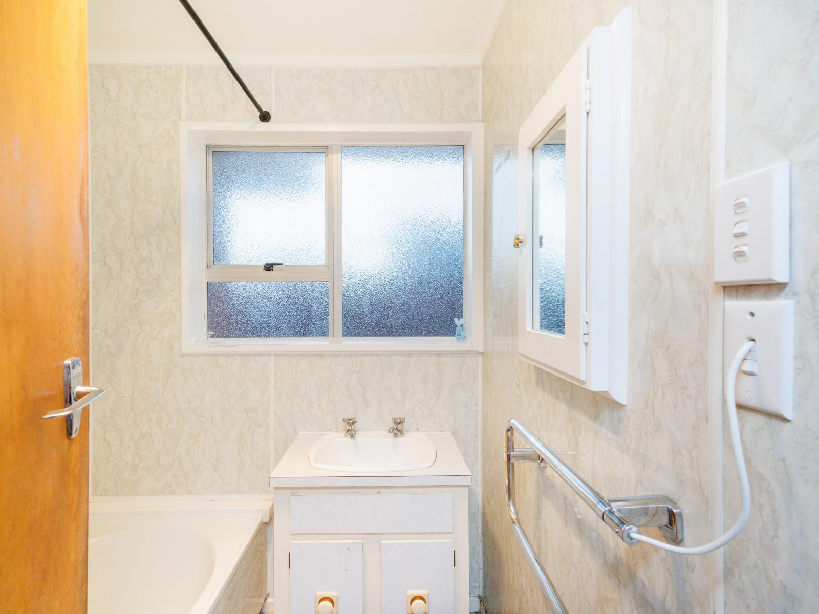 2 and 2B Rutland Place, Milson