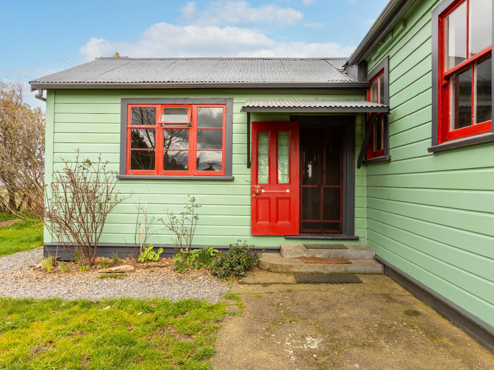 992 Top Grass Road, Dannevirke