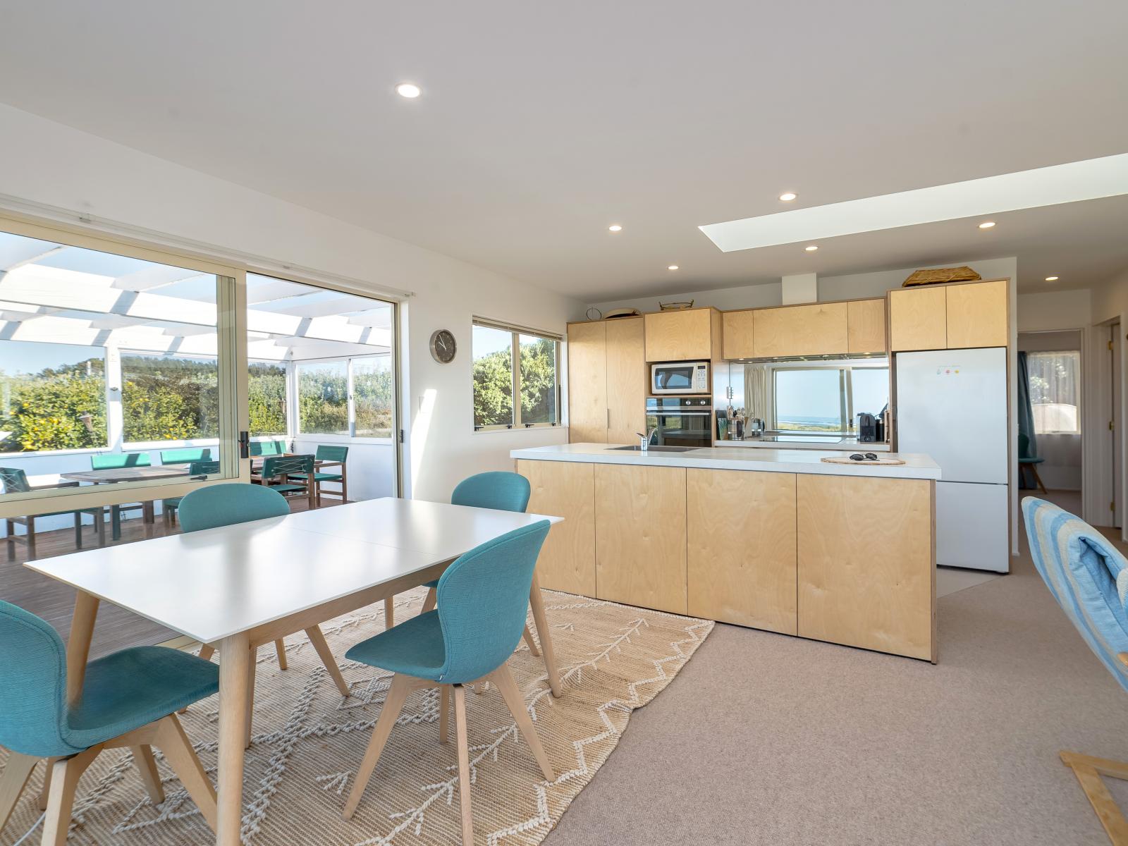 6 Beach Road, Flat Point