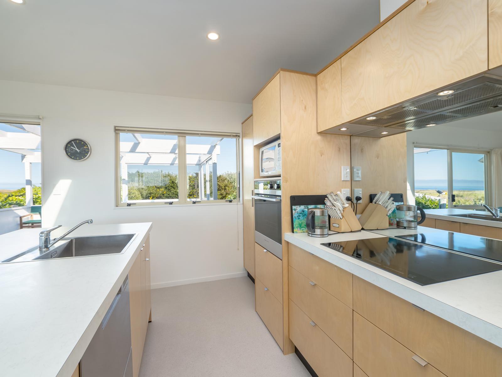 6 Beach Road, Flat Point