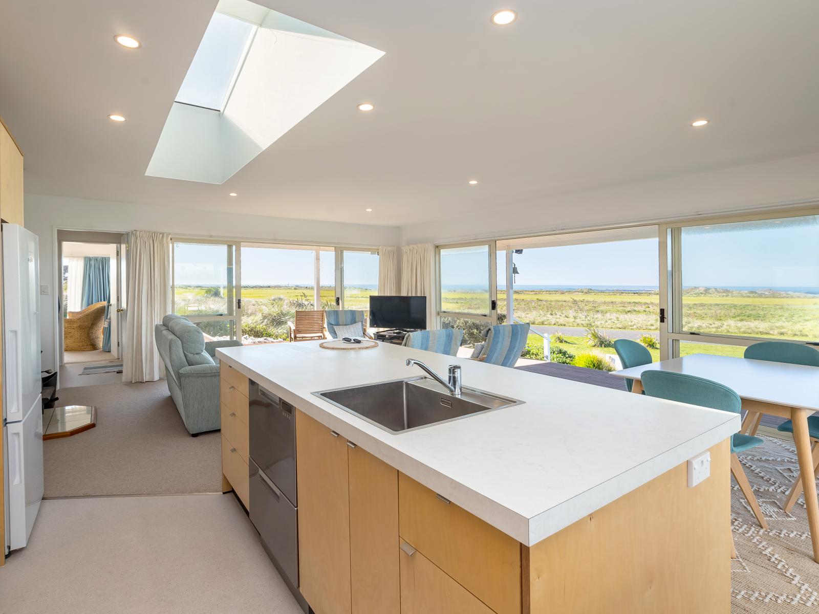 6 Beach Road, Flat Point