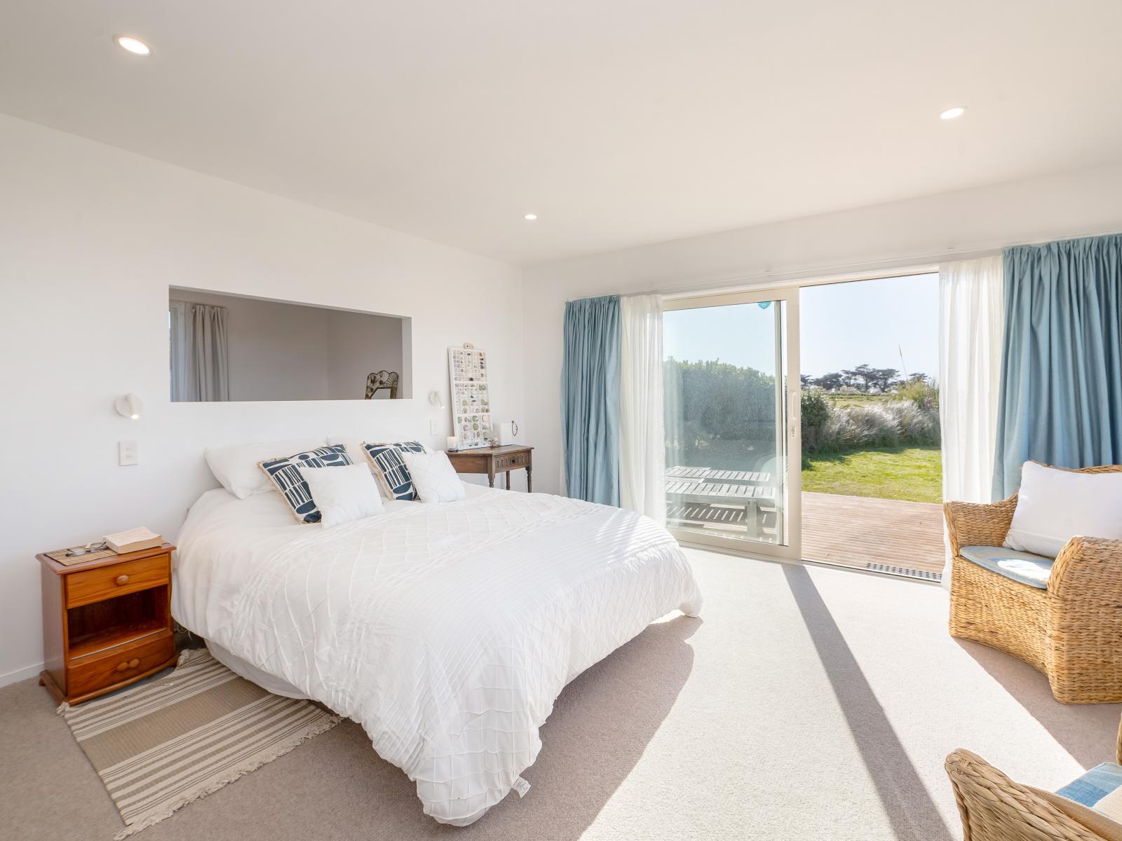 6 Beach Road, Flat Point