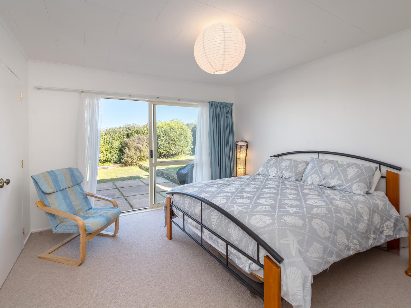 6 Beach Road, Flat Point