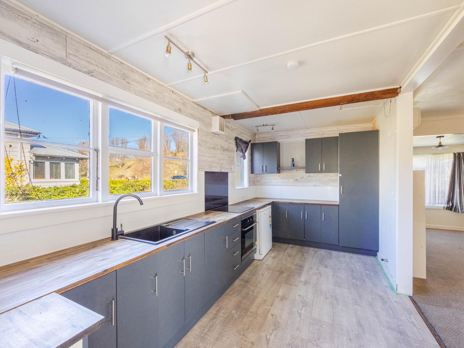 21 Great North Road, Waipawa