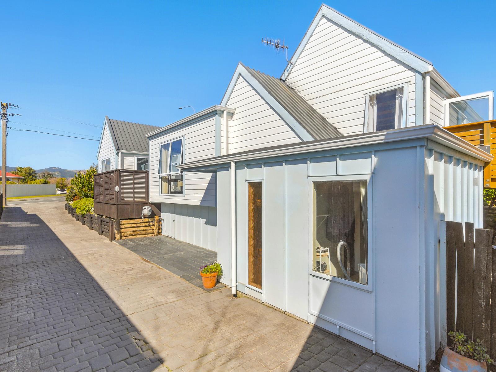 13 Walton Road, Paraparaumu Beach
