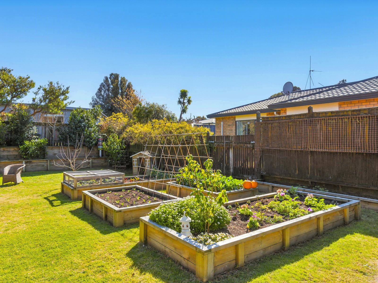 13 Walton Road, Paraparaumu Beach