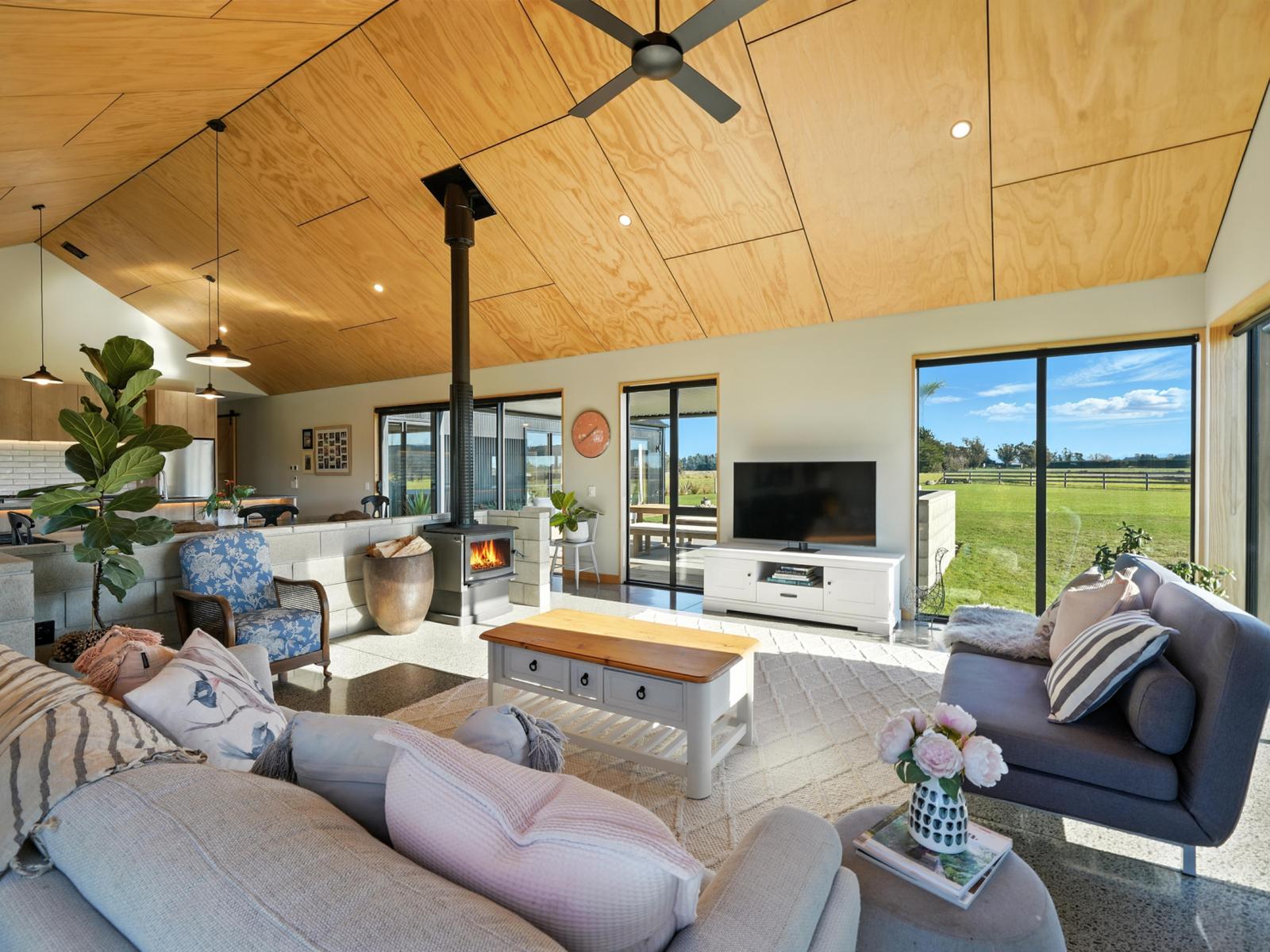 235 Kennedys Hill Road, Cust