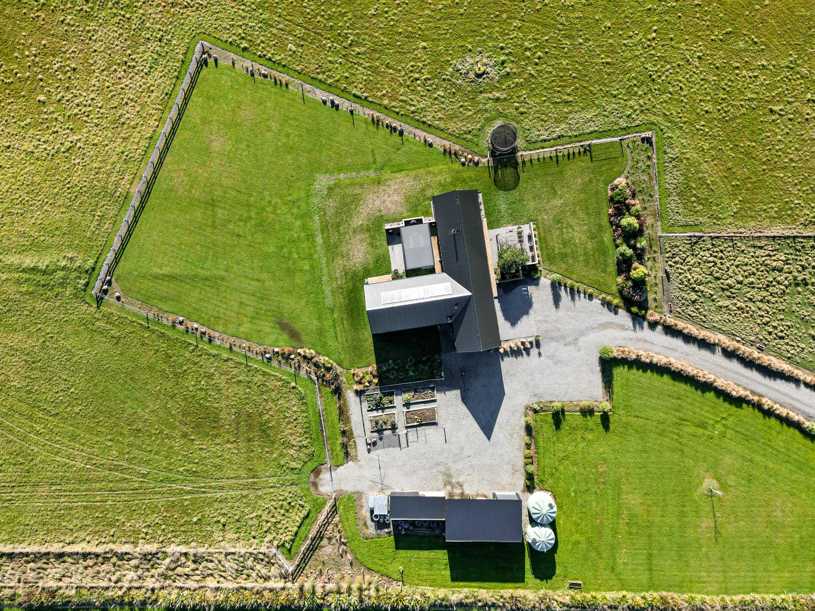 235 Kennedys Hill Road, Cust