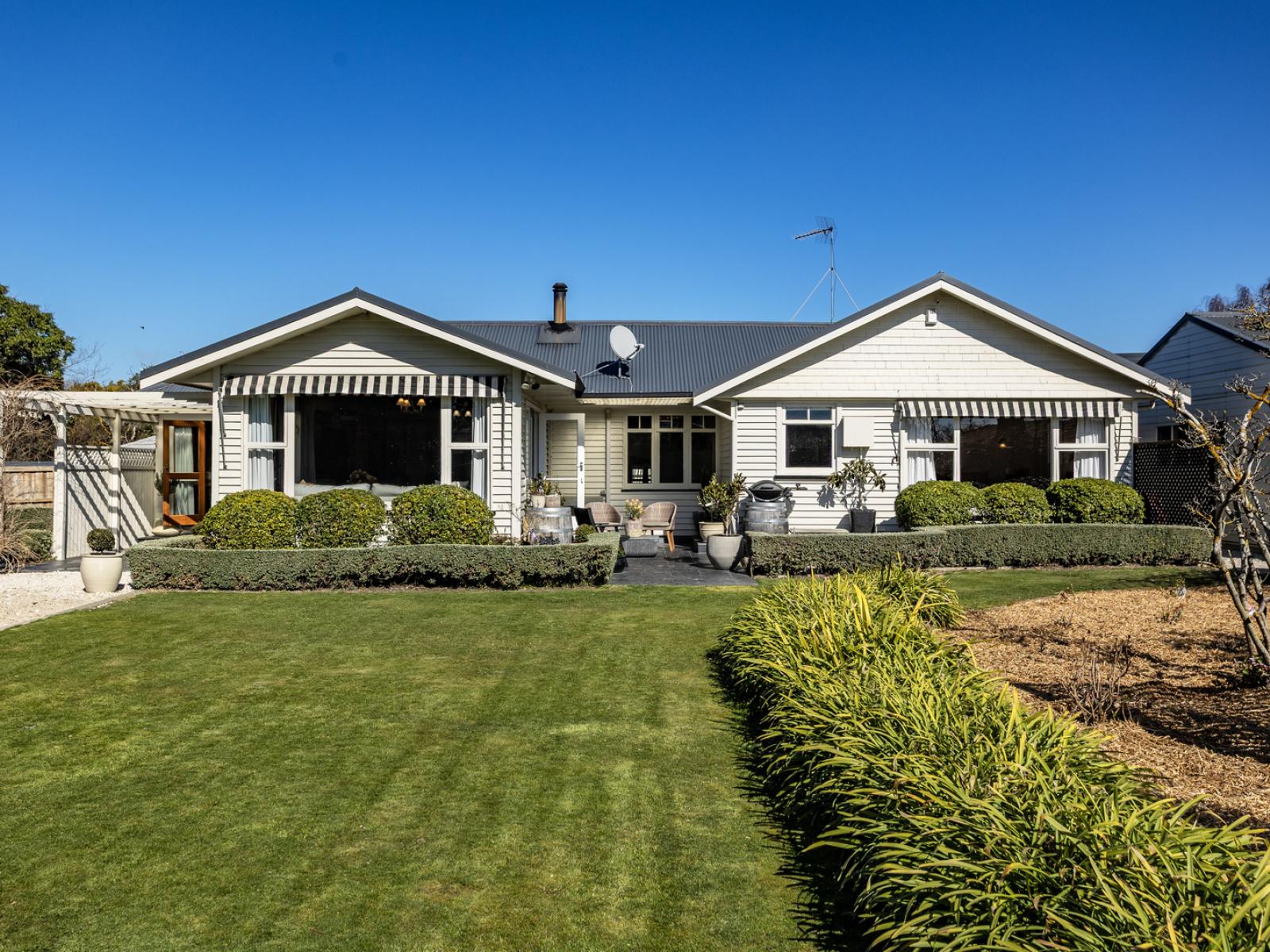 2 Church Street, Amberley
