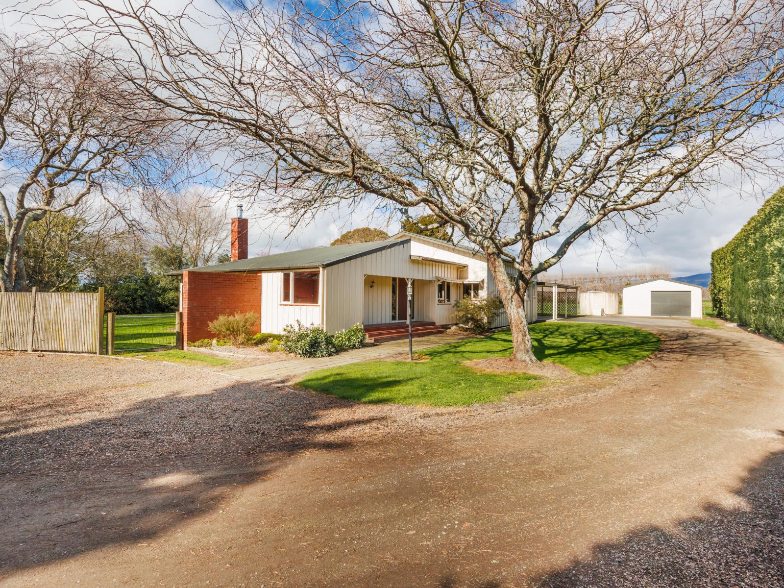 1696 State Highway 56, Tiakitahuna 