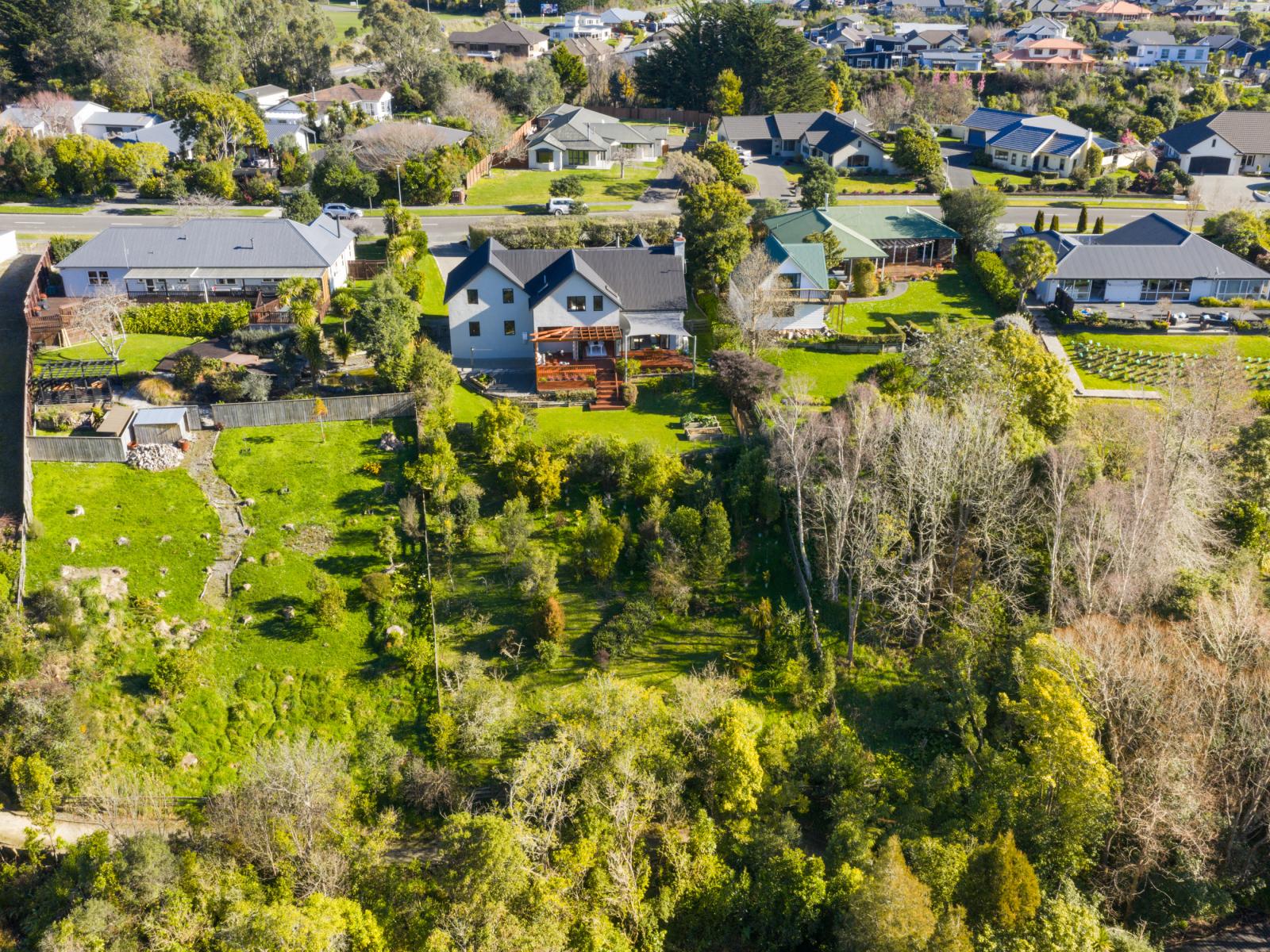 20 Cashmere Drive, Fitzherbert